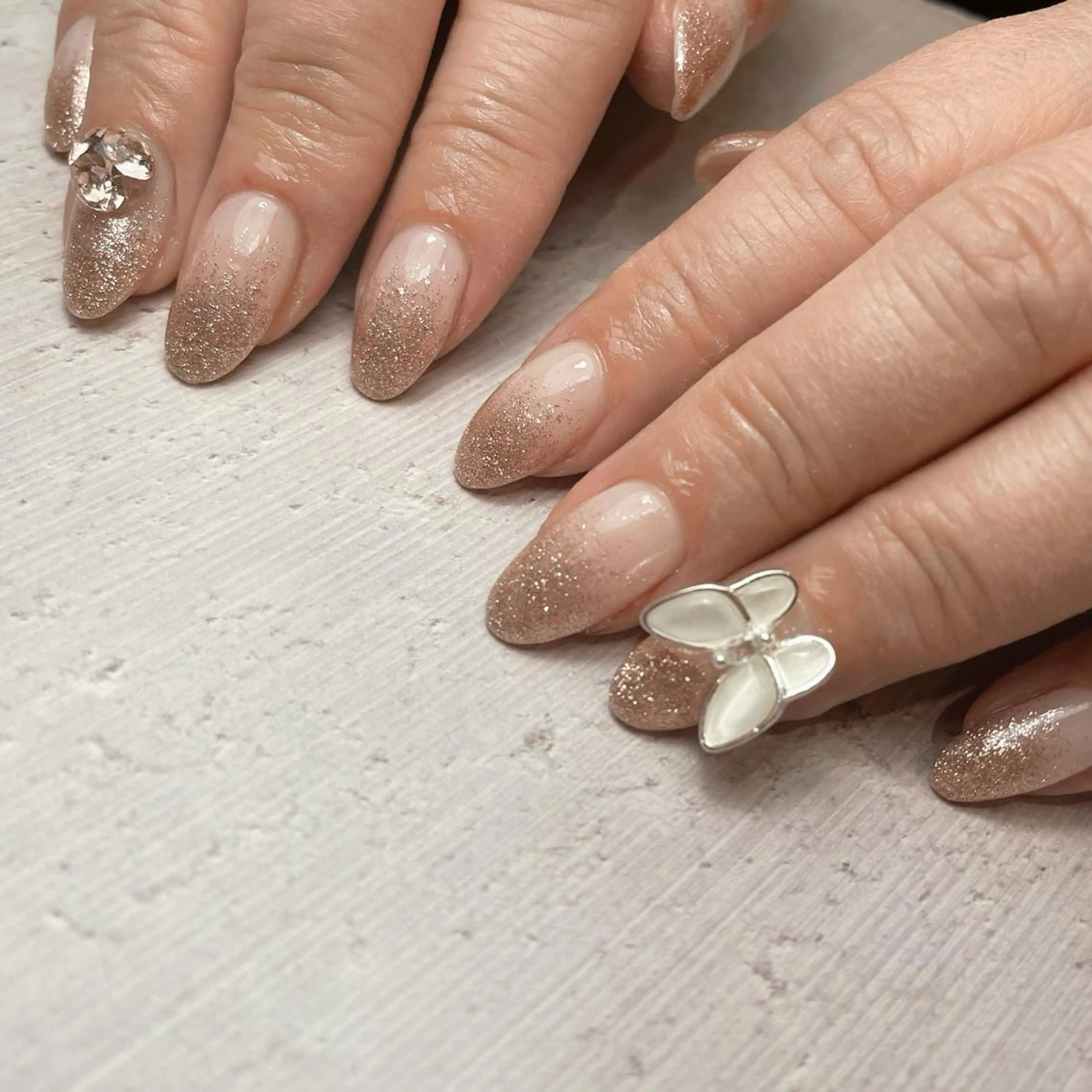 ネイル グラデーション ラメ(グリッター) ラメグラデーション ハンドネイル nail&eyelash mate所属・京都/東向日/ ayumiのネイルデザイン