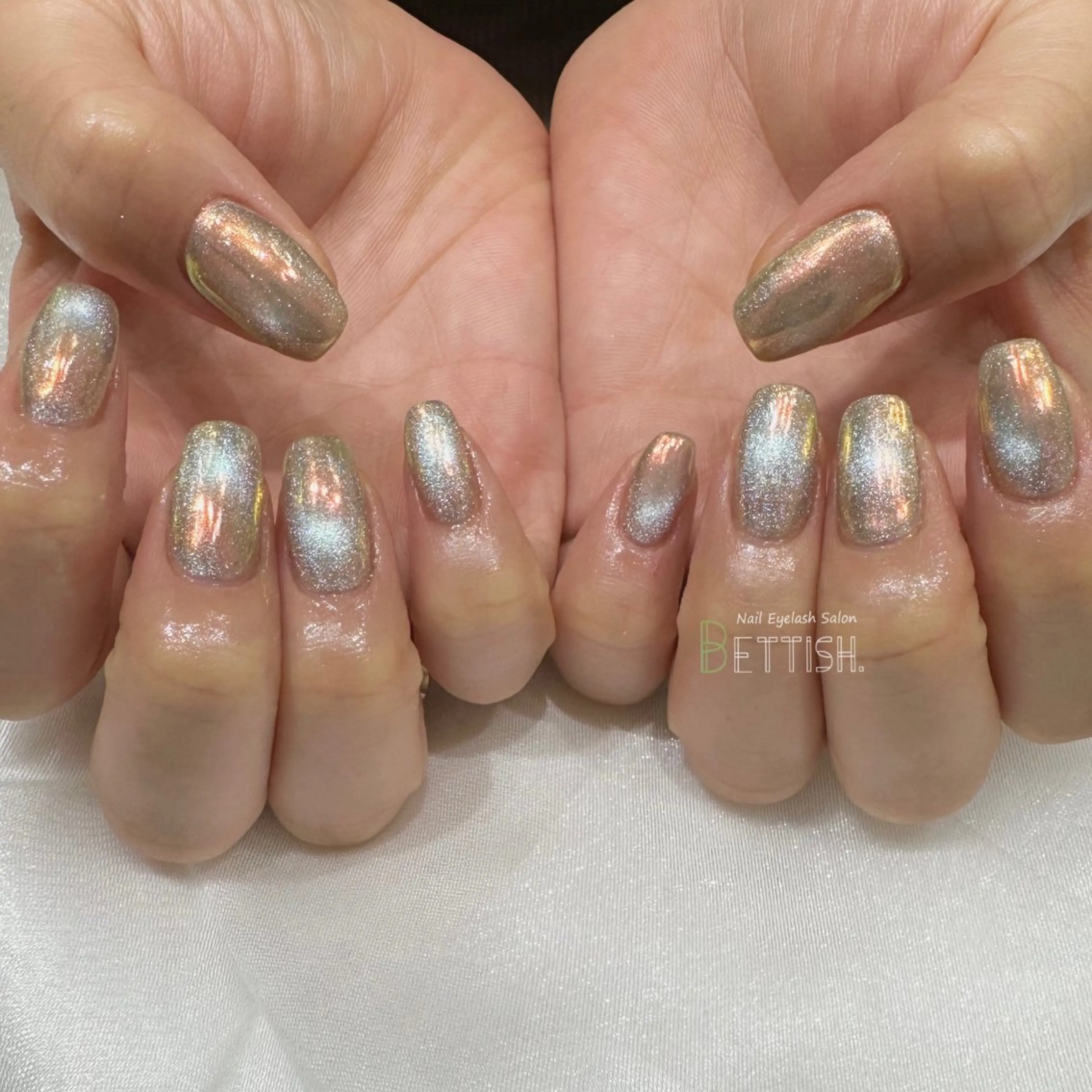 ネイル オーロラネイル マグネットネイル nailsalon Lucetta.のネイルデザイン