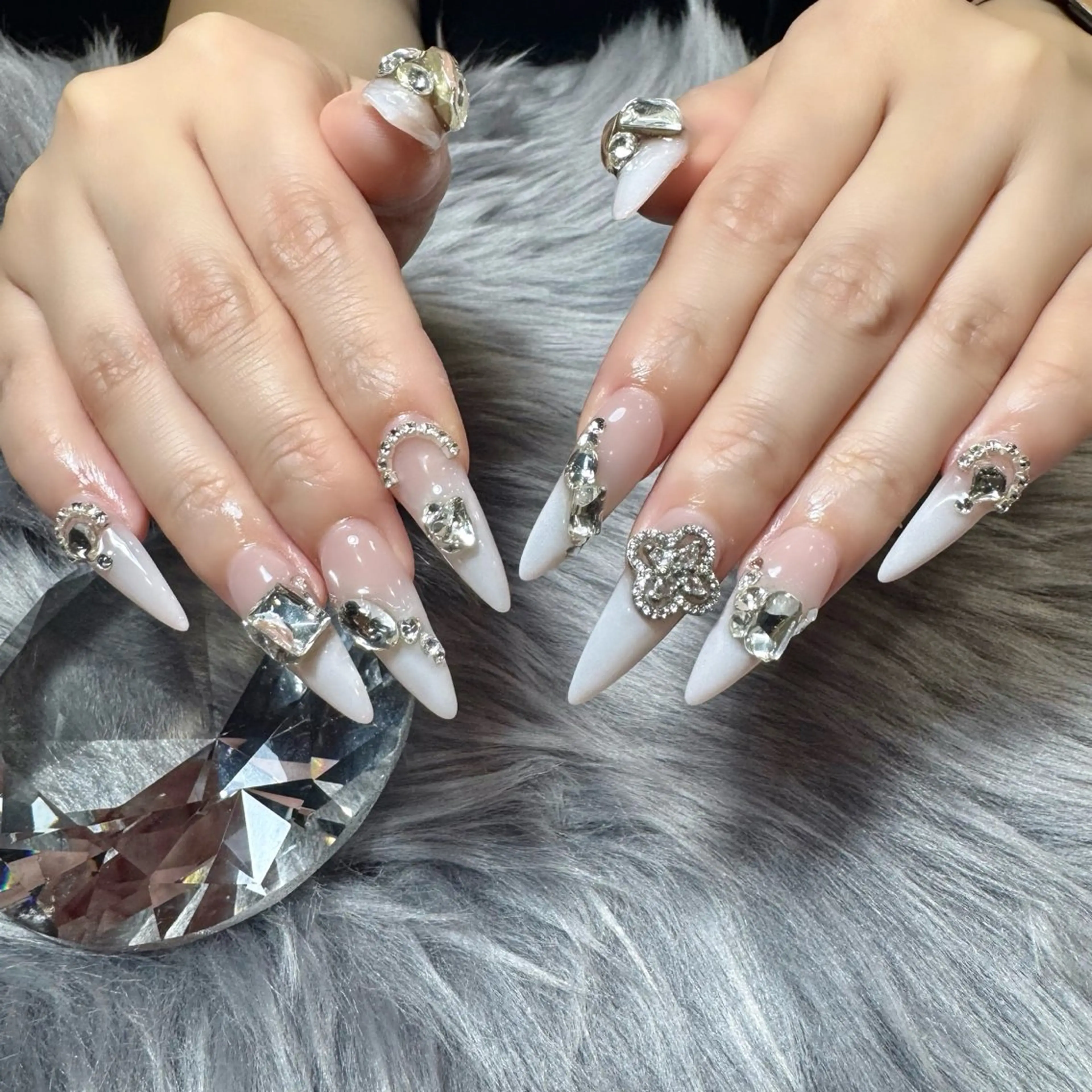 ネイル ハンドネイル ドリスネイルサロン所属・Doris Nail Salonのネイルデザイン