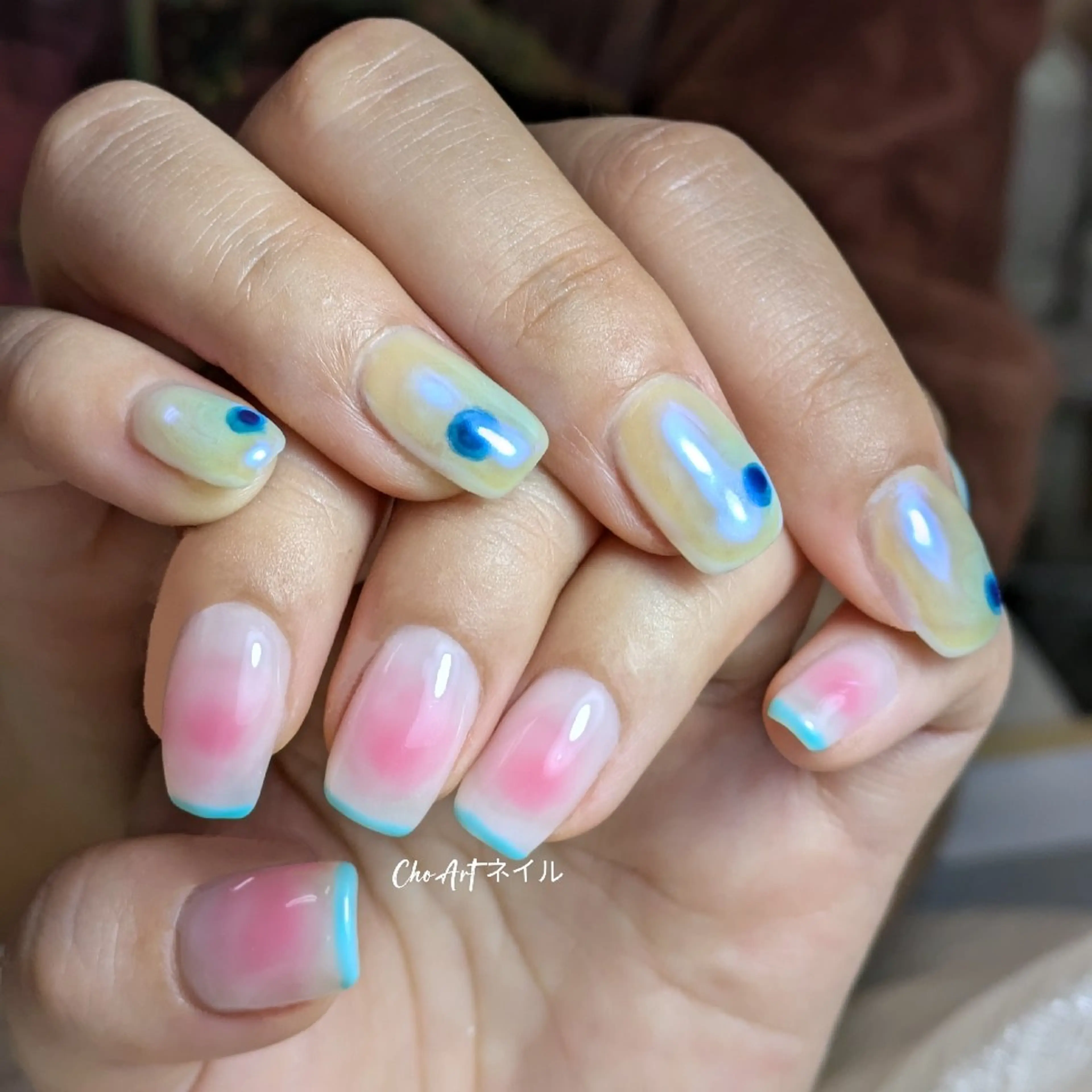 ネイル オーロラネイル 韓国ネイル 持ち込み ショートネイル 夏ネイル Cho Artネイル所属・Cho Art ネイルのネイルデザイン