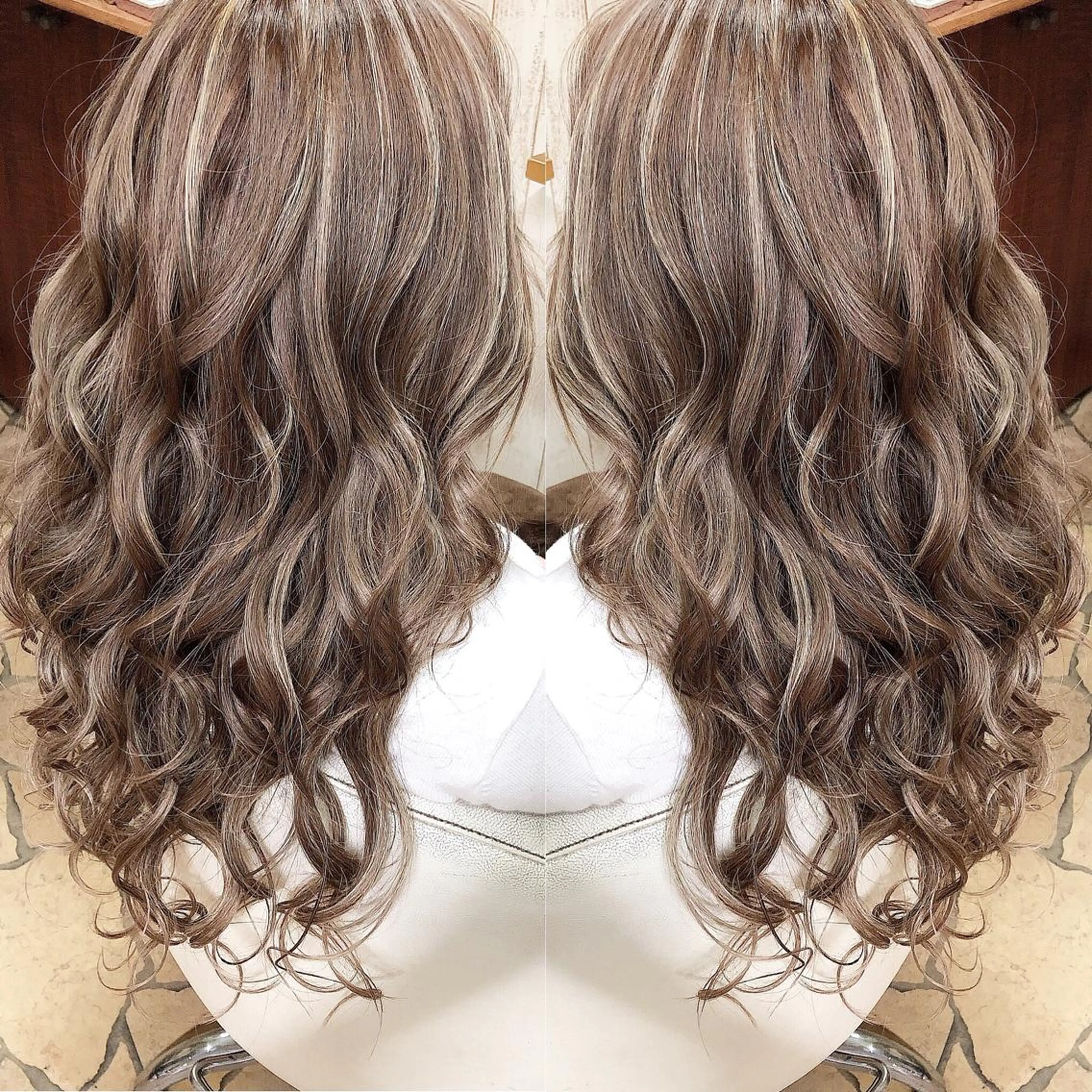 ロング カラー kr2s アメ村のヘアスタイル