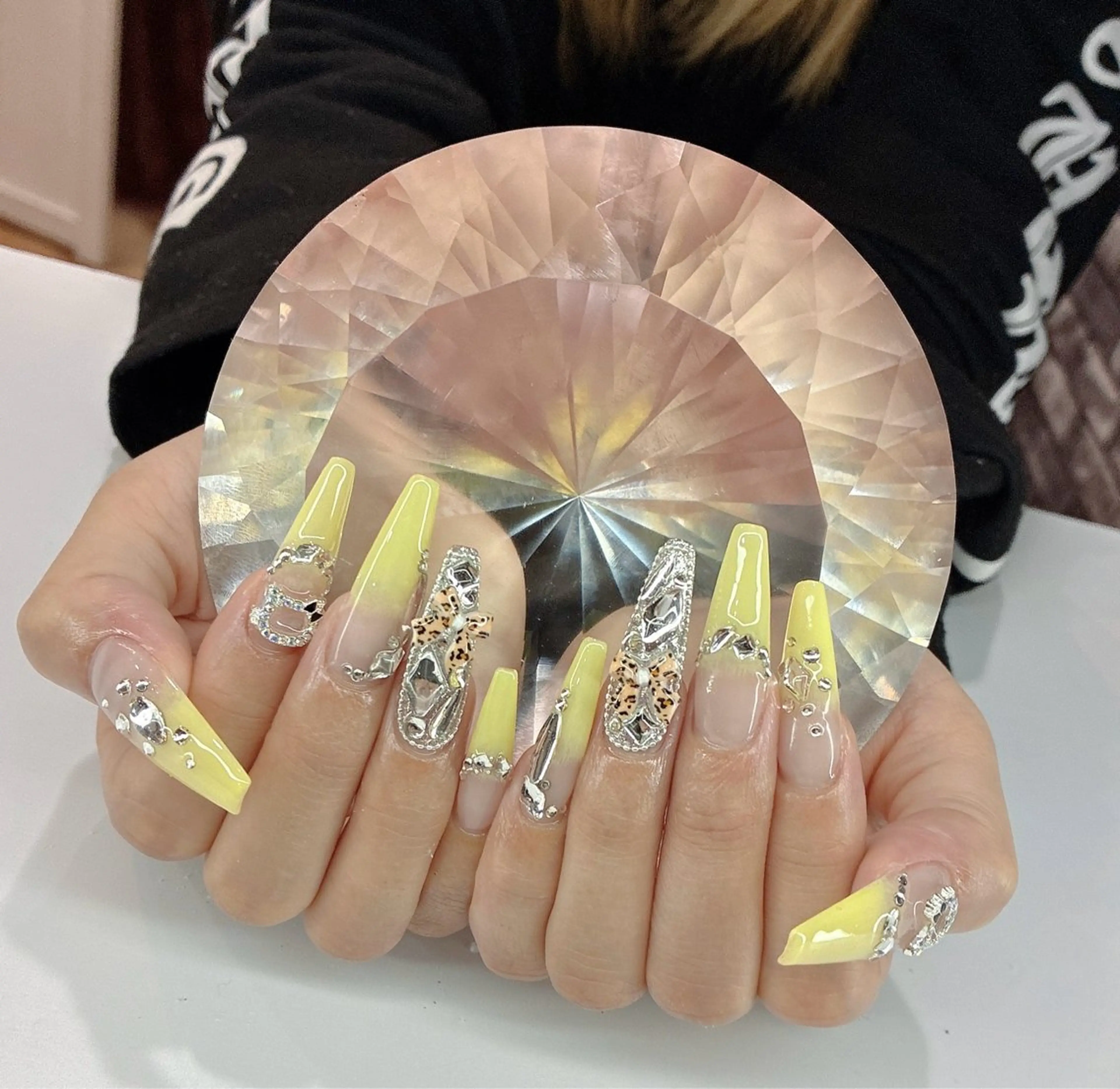 ネイル ハンドネイル LoaChaton kaeのネイルデザイン