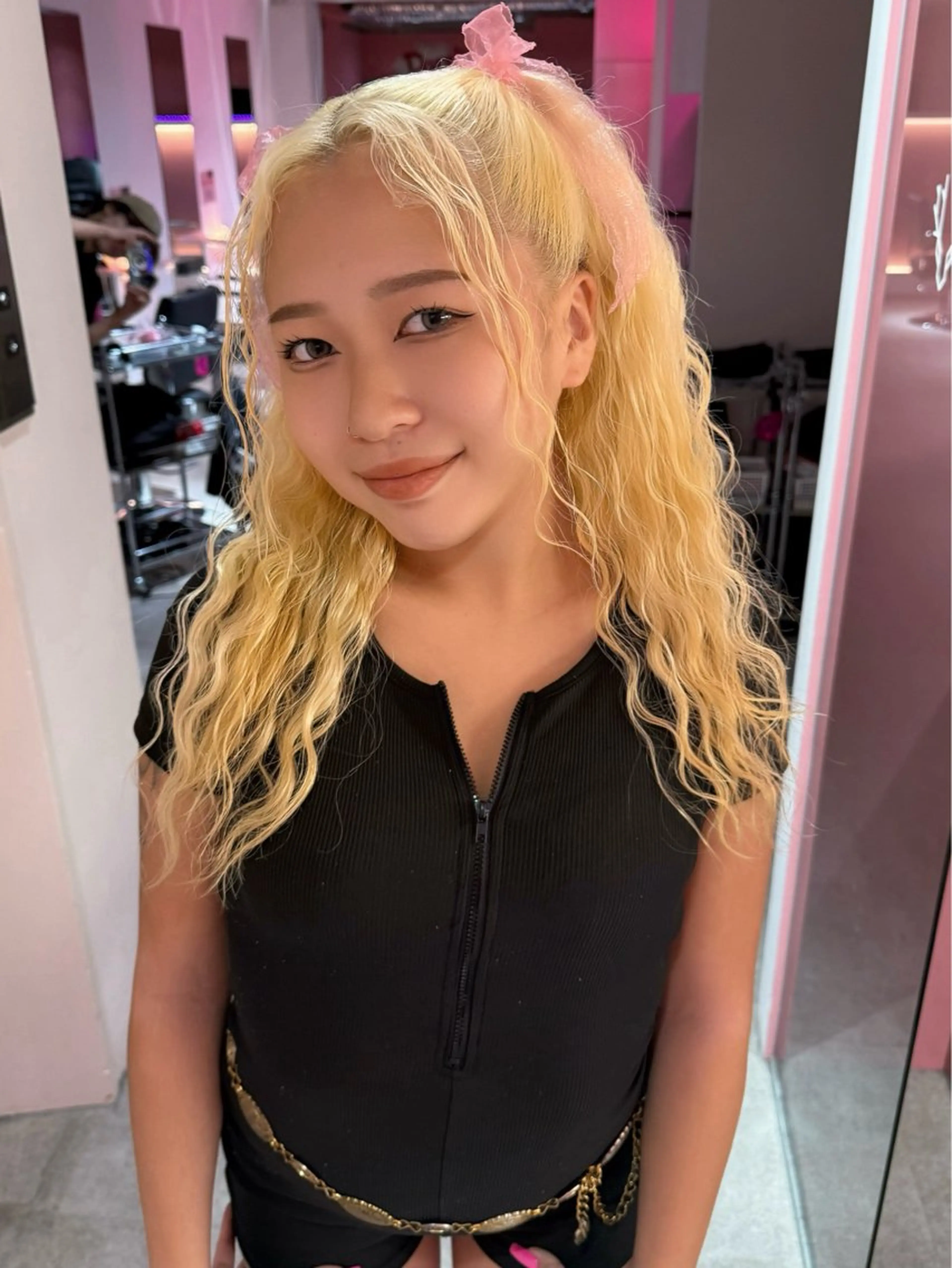 ロング カラー 抜きっぱなしブロンド ブロンド ヘアカラー トリートメント ブリーチカラー 特化/MAHIROのヘアスタイル