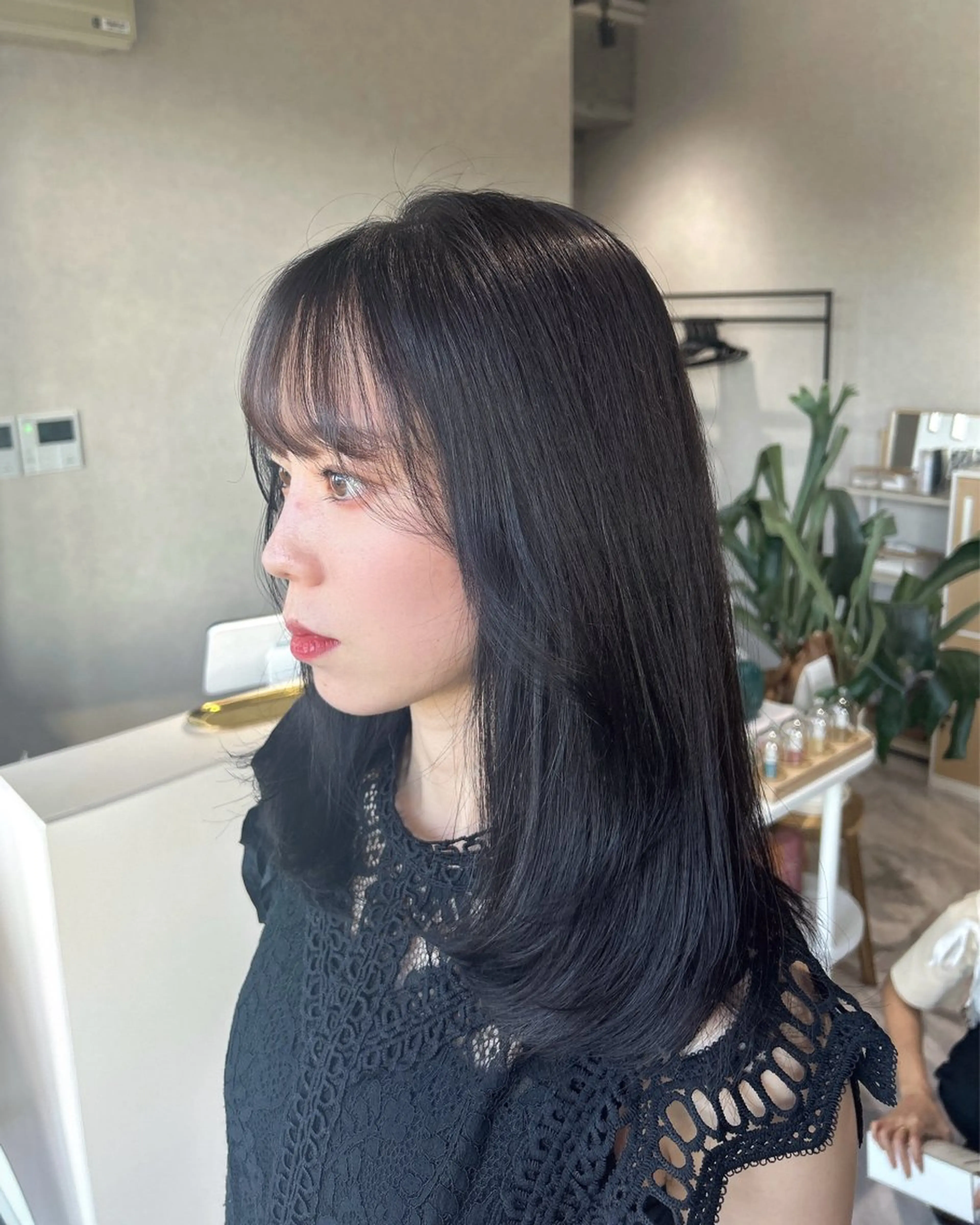 カラー 黒髪 ナチュラルブラック ヘアカラー Plume.所属・おおひら ののはのヘアスタイル