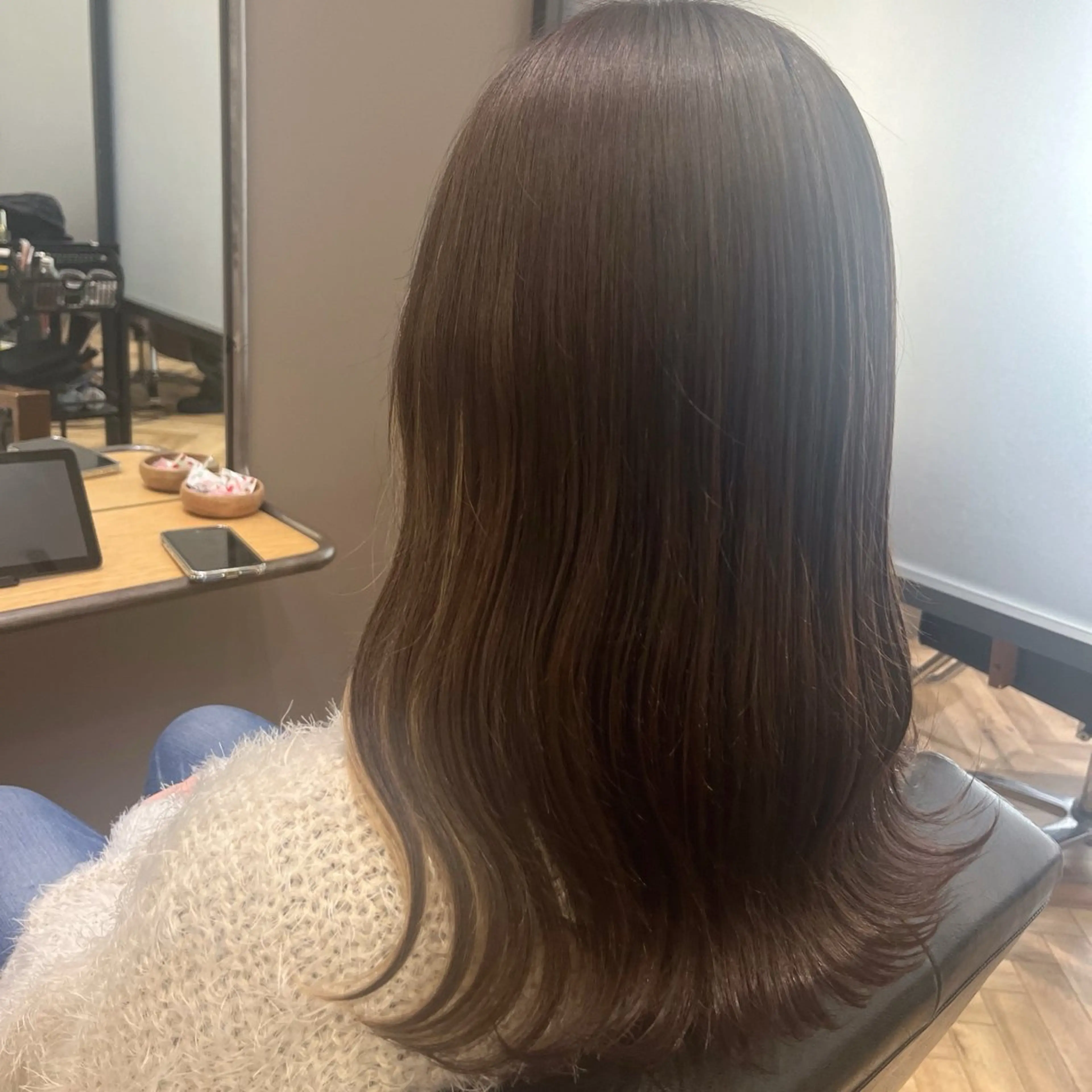 カラー ブリーチ ココアグレージュ グレージュ ヘアカラー 髪質改善🫧艶髪🫧 韓国ヘア🤍神田紗来のヘアスタイル