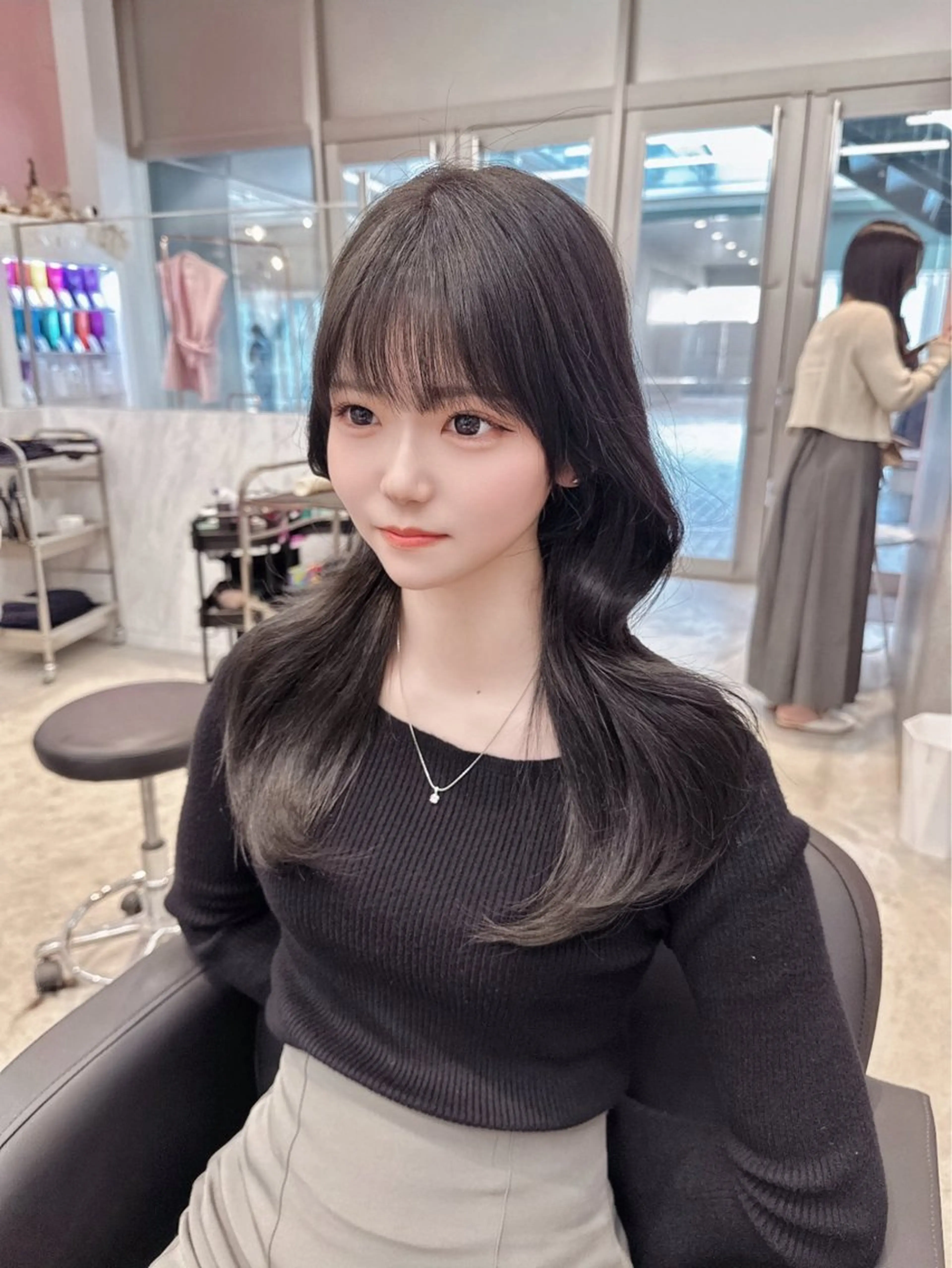 ロング カラー 顔周り似合わせ・巻け るレイヤー水谷航大のヘアスタイル