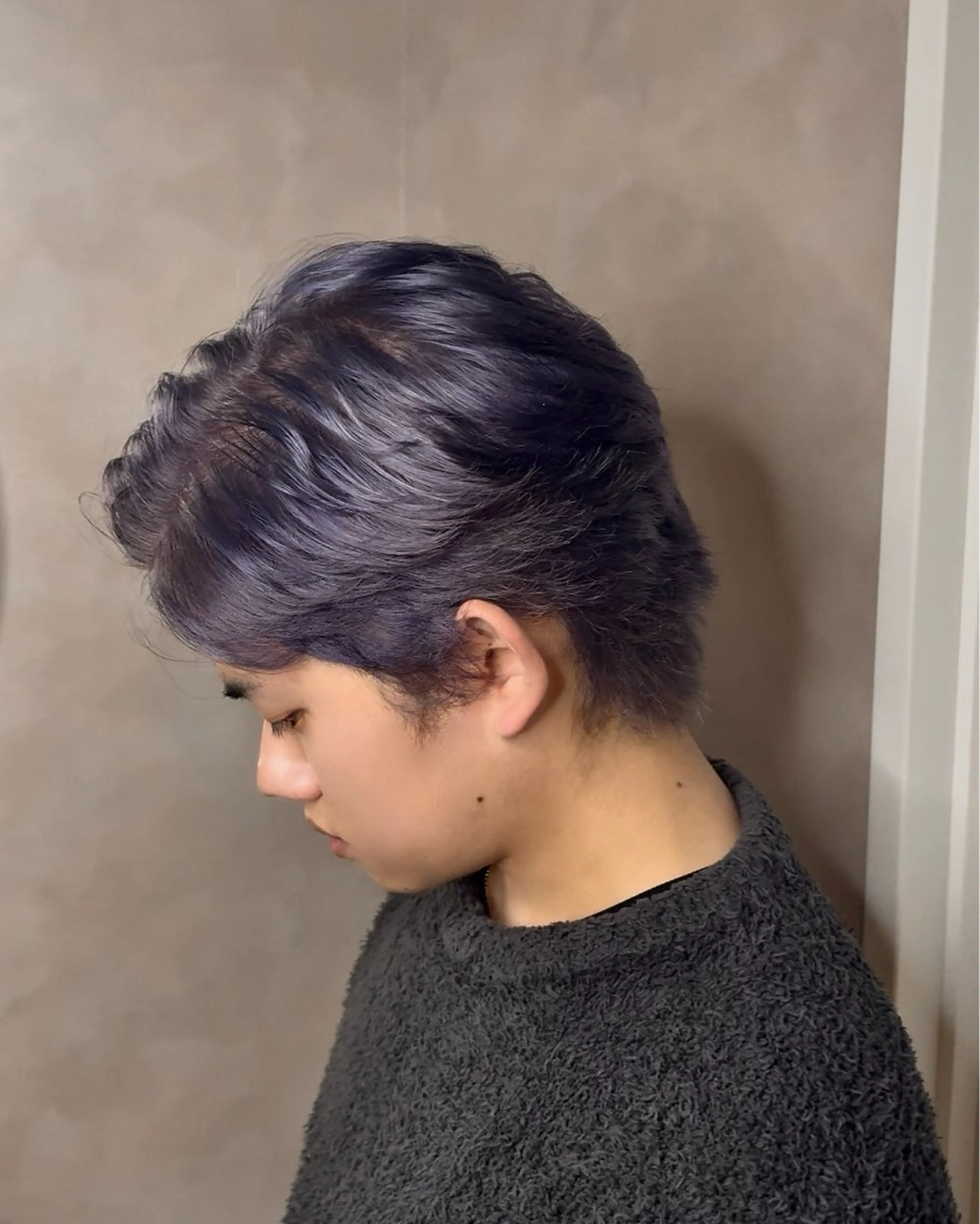 ショート カラー ブリーチ ブルーカラー ブルーバイオレット シルバー バイオレットカラー ヘアカラー ヒナ子🦋 ブリーチカラーのヘアスタイル