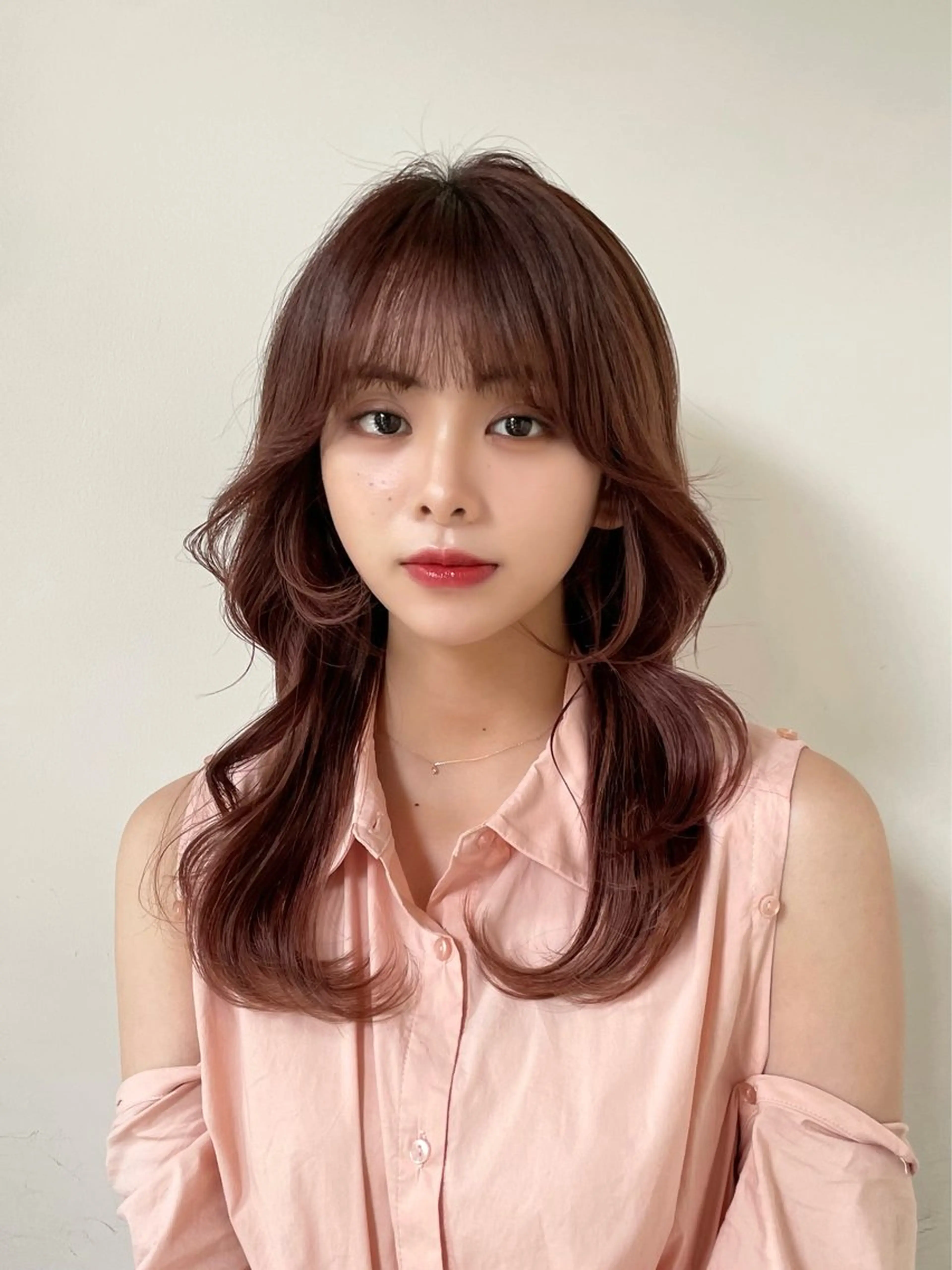 セミロング カラー ブラウンカラー ピンクカラー ピンクブラウン くびれヘア レイヤーカット カット ヘアカラー トリートメント ❤️ショートカット ・顔周りカット❤️のヘアスタイル