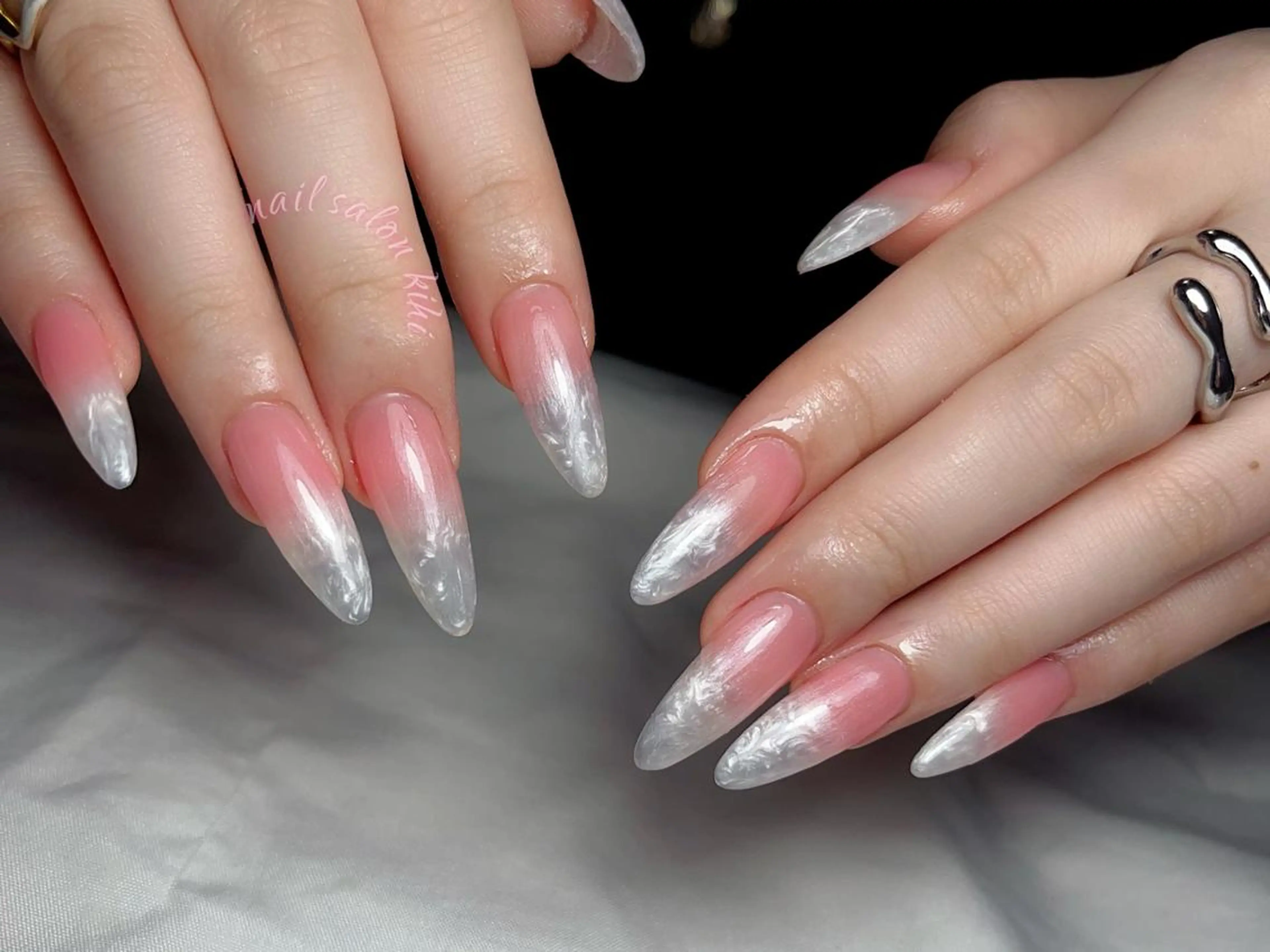 💖💖【ジェルオフ無料】チップ長さだし★カラーグラデーション/マグネットグラデーション★ベース一色付き　¥9980円の写真