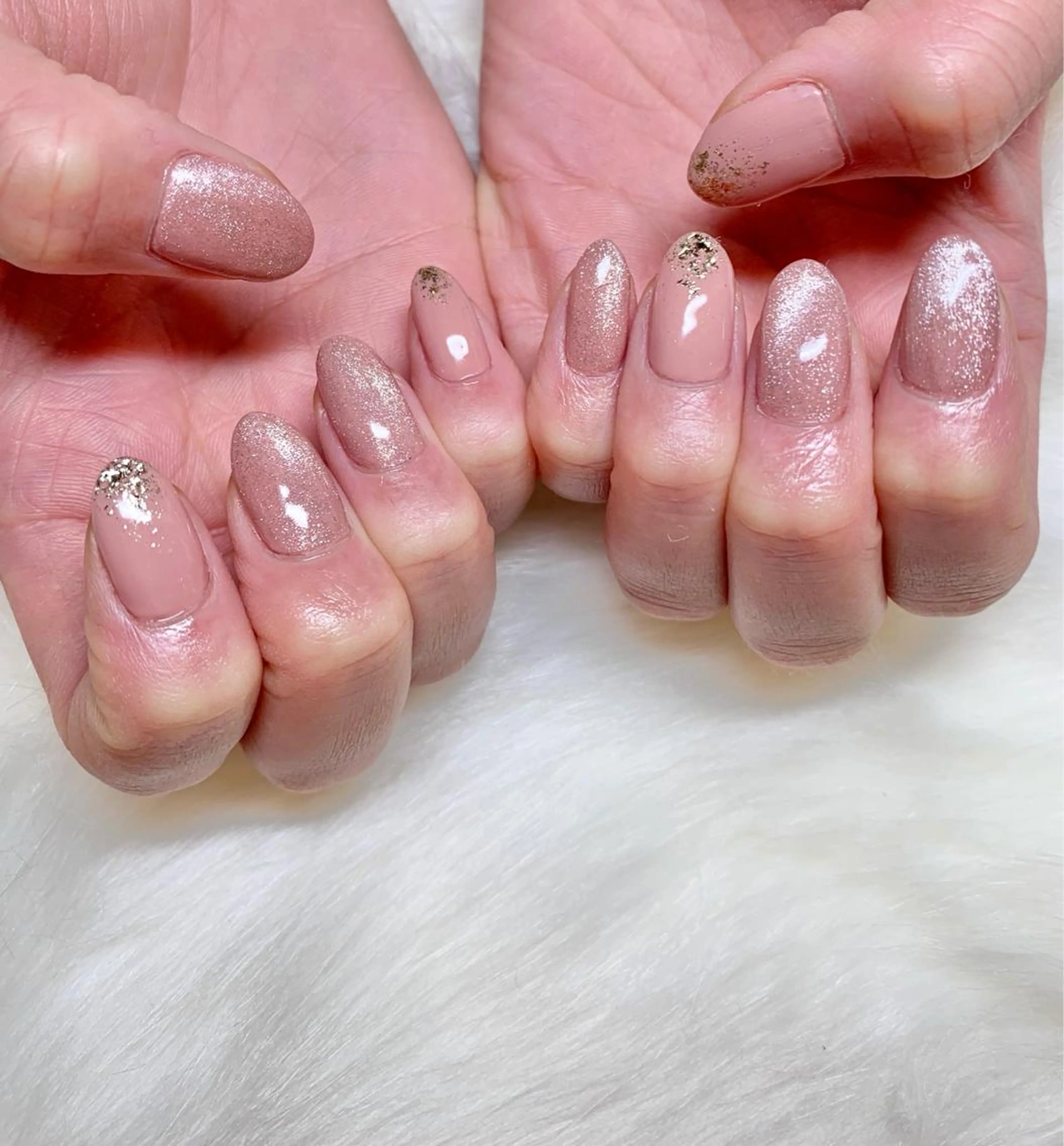 セミロング ネイル キラキラネイル ラメ(グリッター) マグネットネイル シンプルネイル ハンドネイル R nailのネイルデザイン