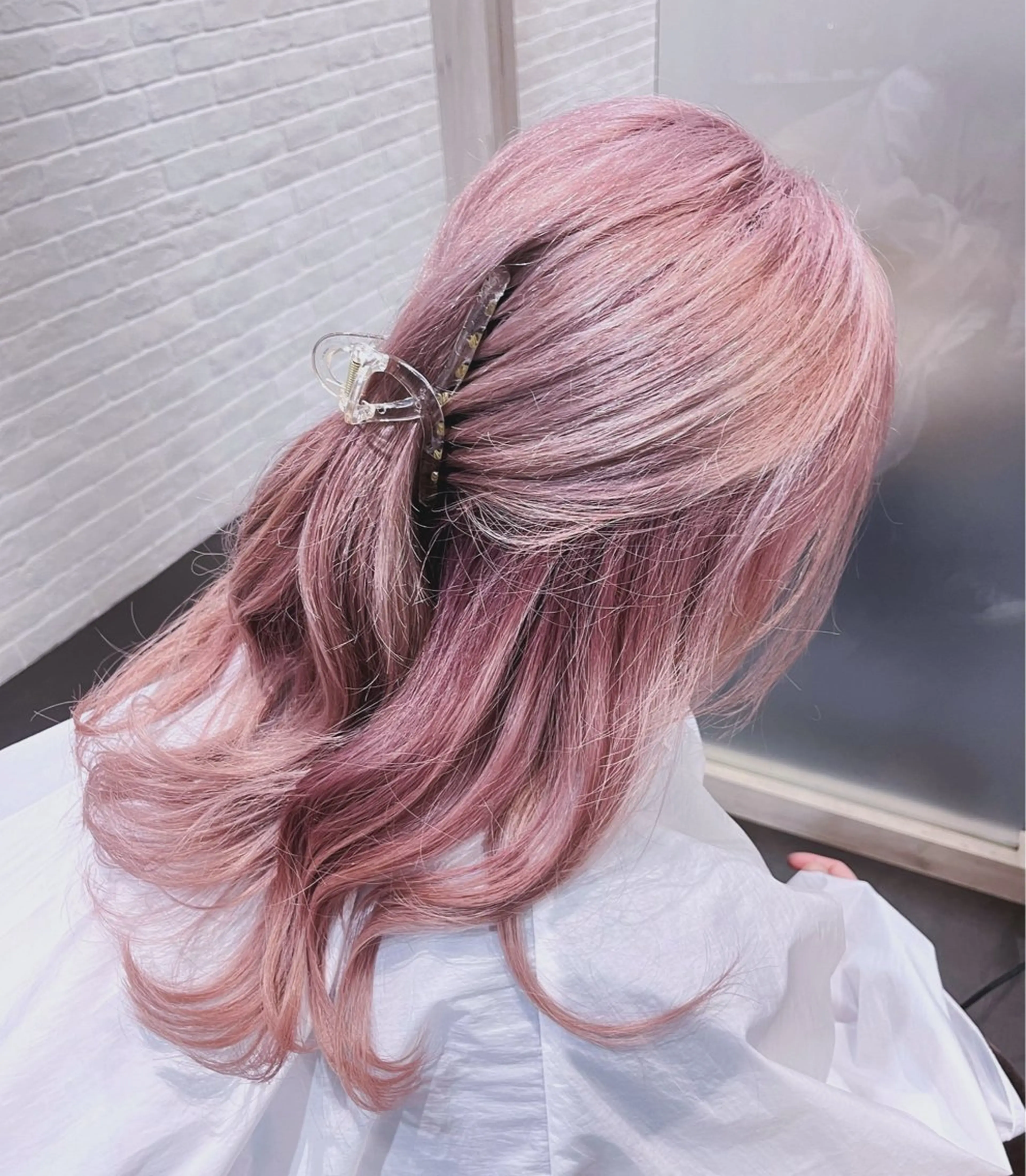 ロング カラー ブリーチ ラベンダーカラー ラベンダーピンク ピンクカラー Hair&Makeup Ke' International　神楽坂所属・坂庭 千風のヘアスタイル