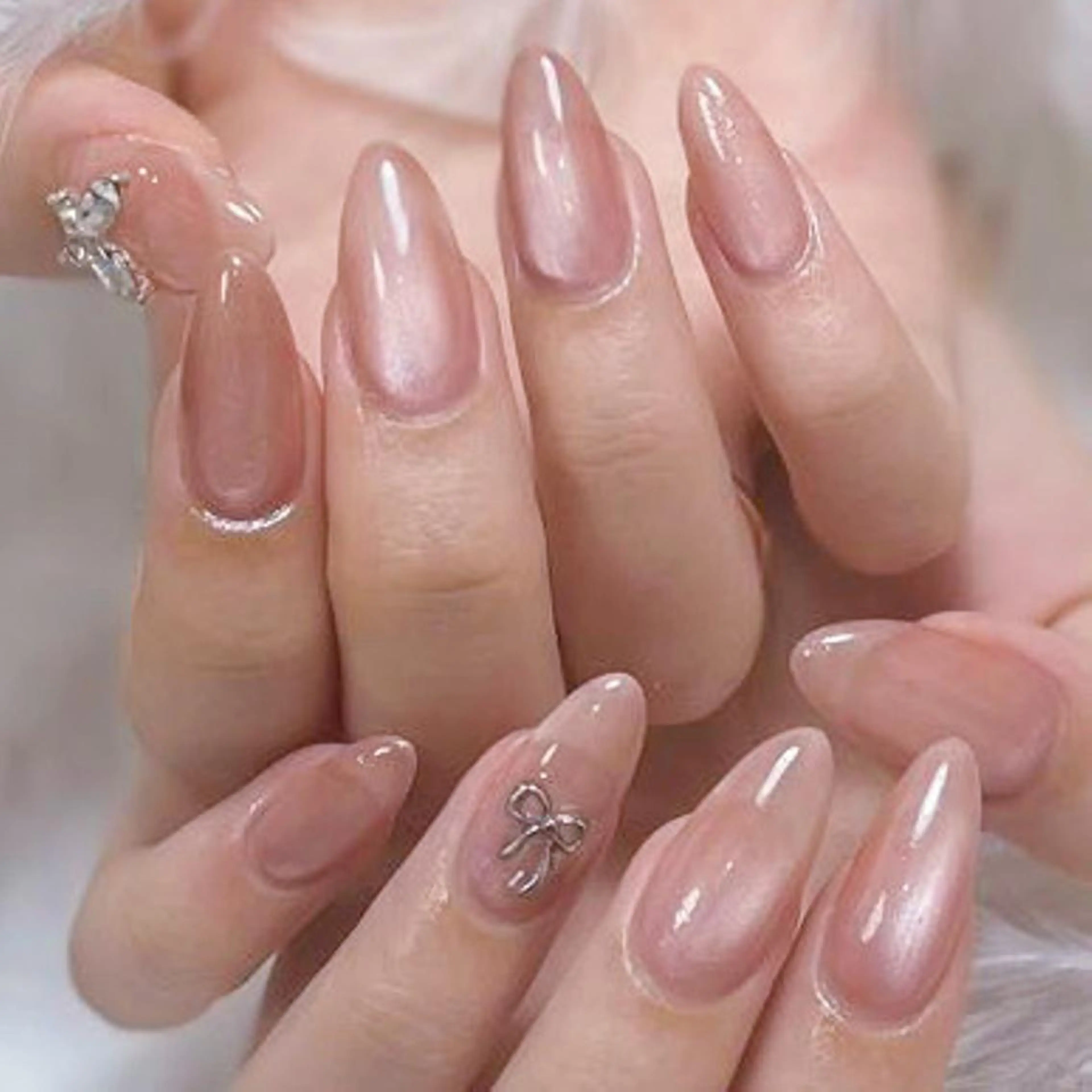 ネイル アートネイル オーロラネイル ガーリー キラキラネイル 韓国ネイル ハンドネイル diamond ♥のネイルデザイン