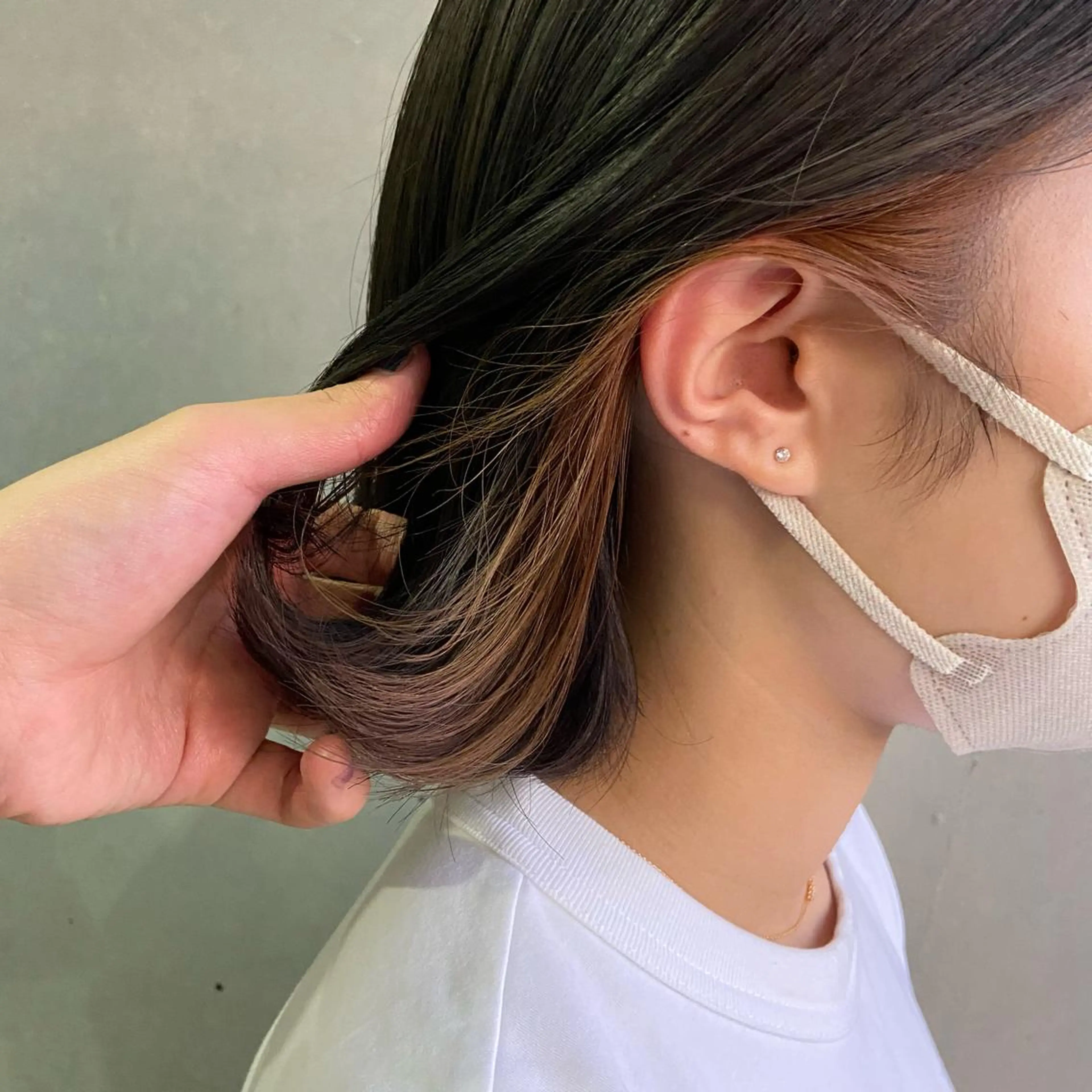 ミディアム カラー ベージュカラー インナーカラー カット ヘアカラー Glanzhair 🫧‪菊池柊真🫧のヘアスタイル