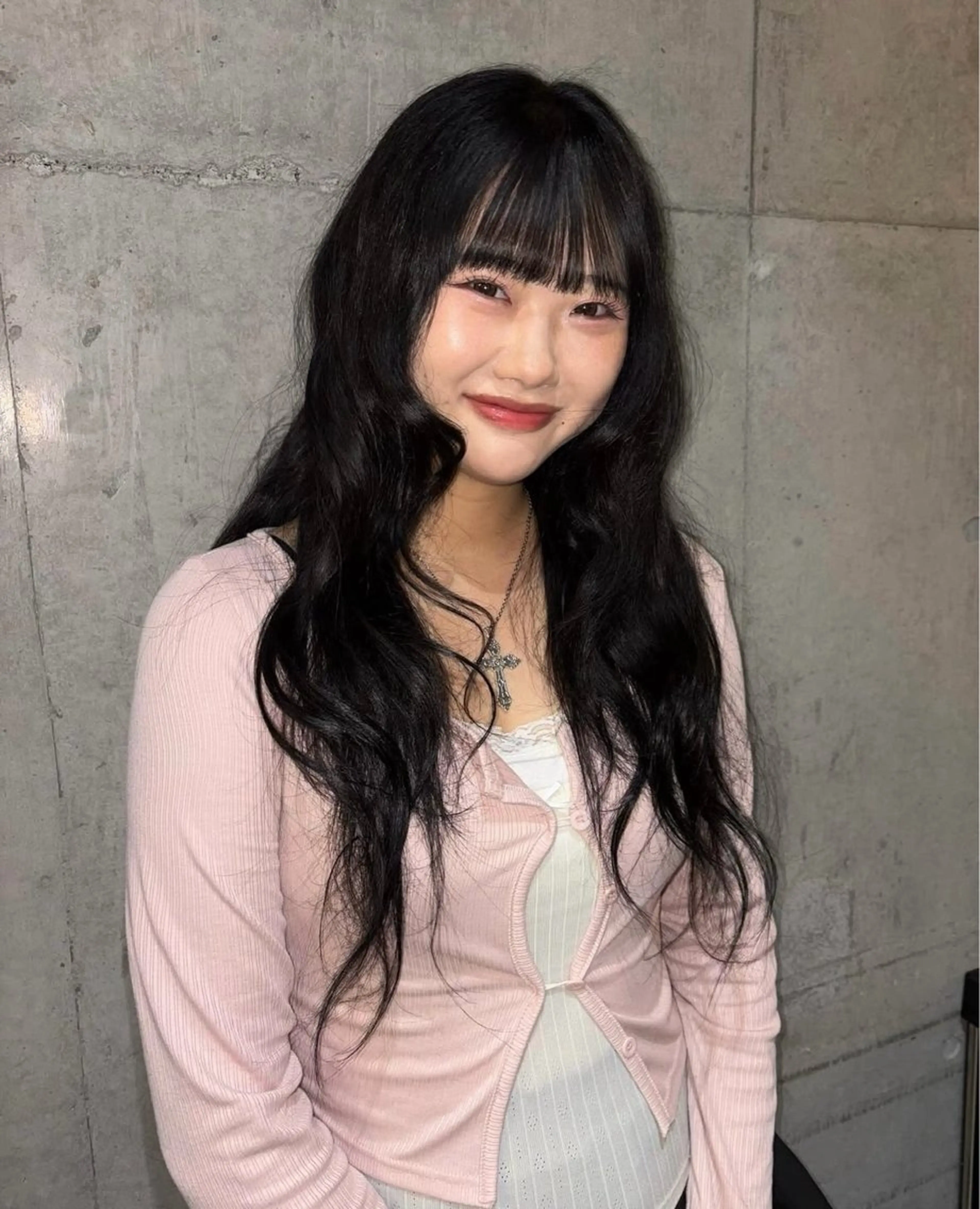 ロング カラー 黒髪 ロング 金髙 日優のヘアスタイル