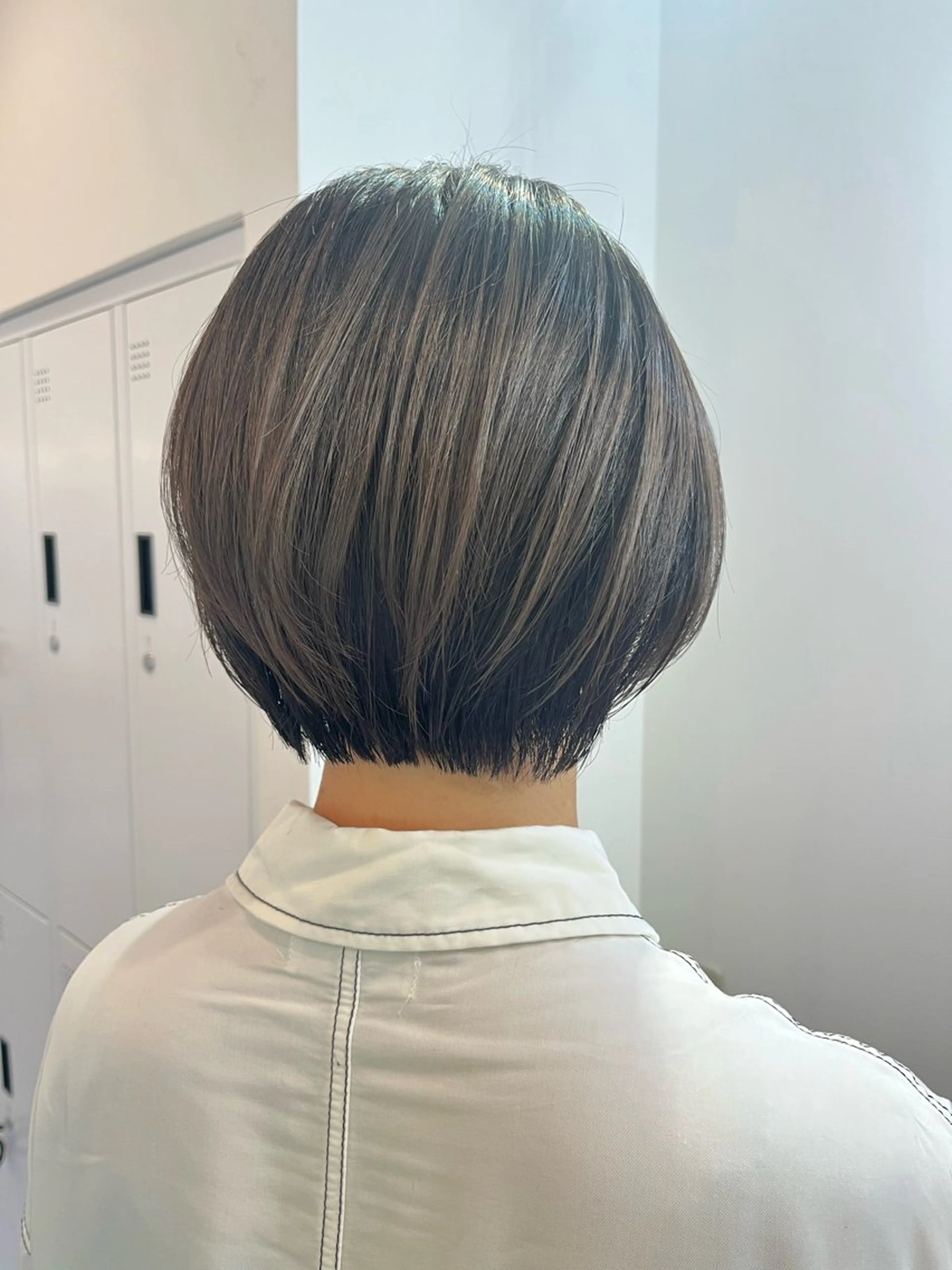ショート Hikari /赤み消しカラーのヘアスタイル