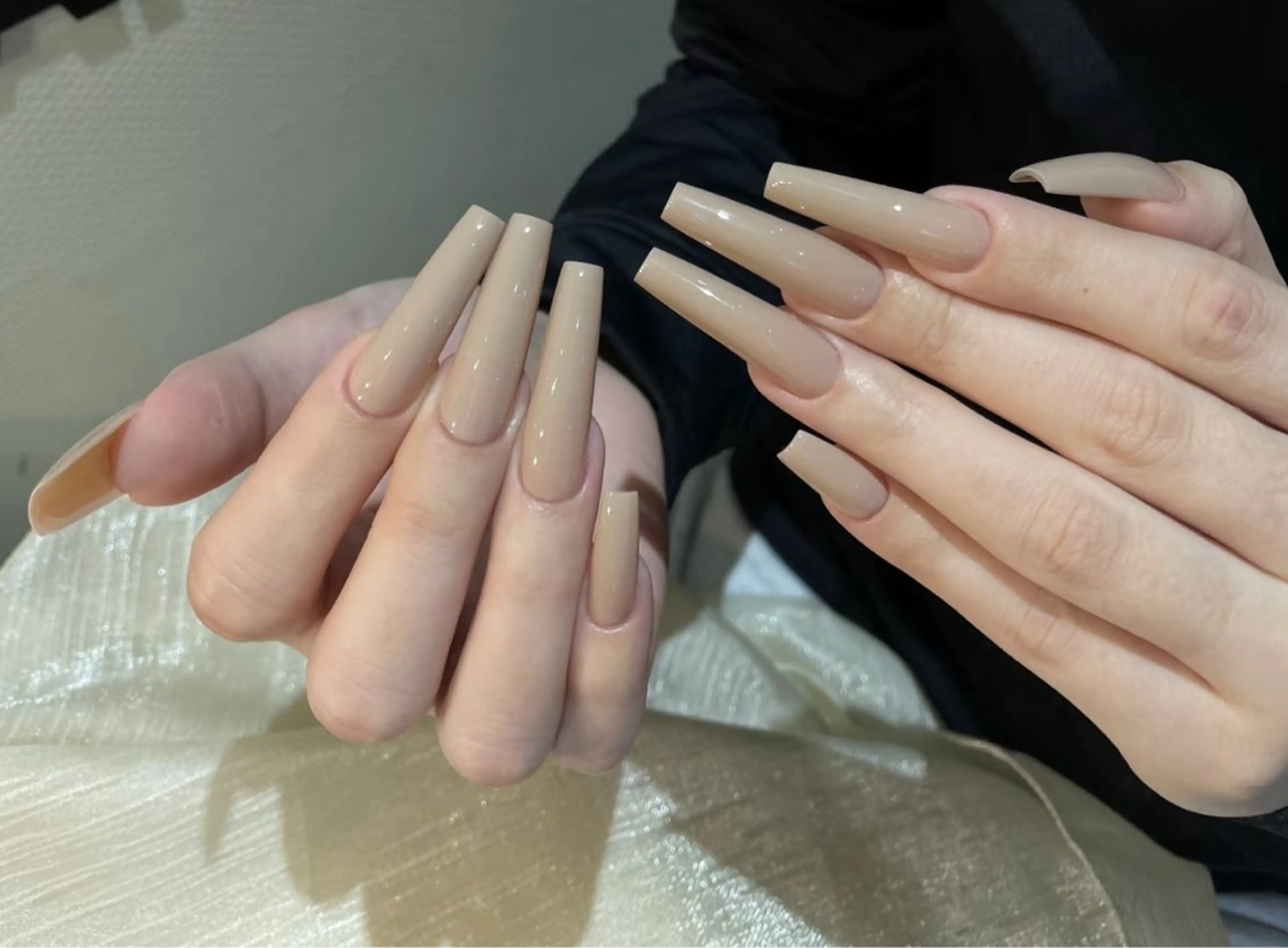 ☆NEWOPEN記念(オフなし)《チップ長さだし》ワンカラー／ラメグラ+2個パーツ付き¥8600の写真