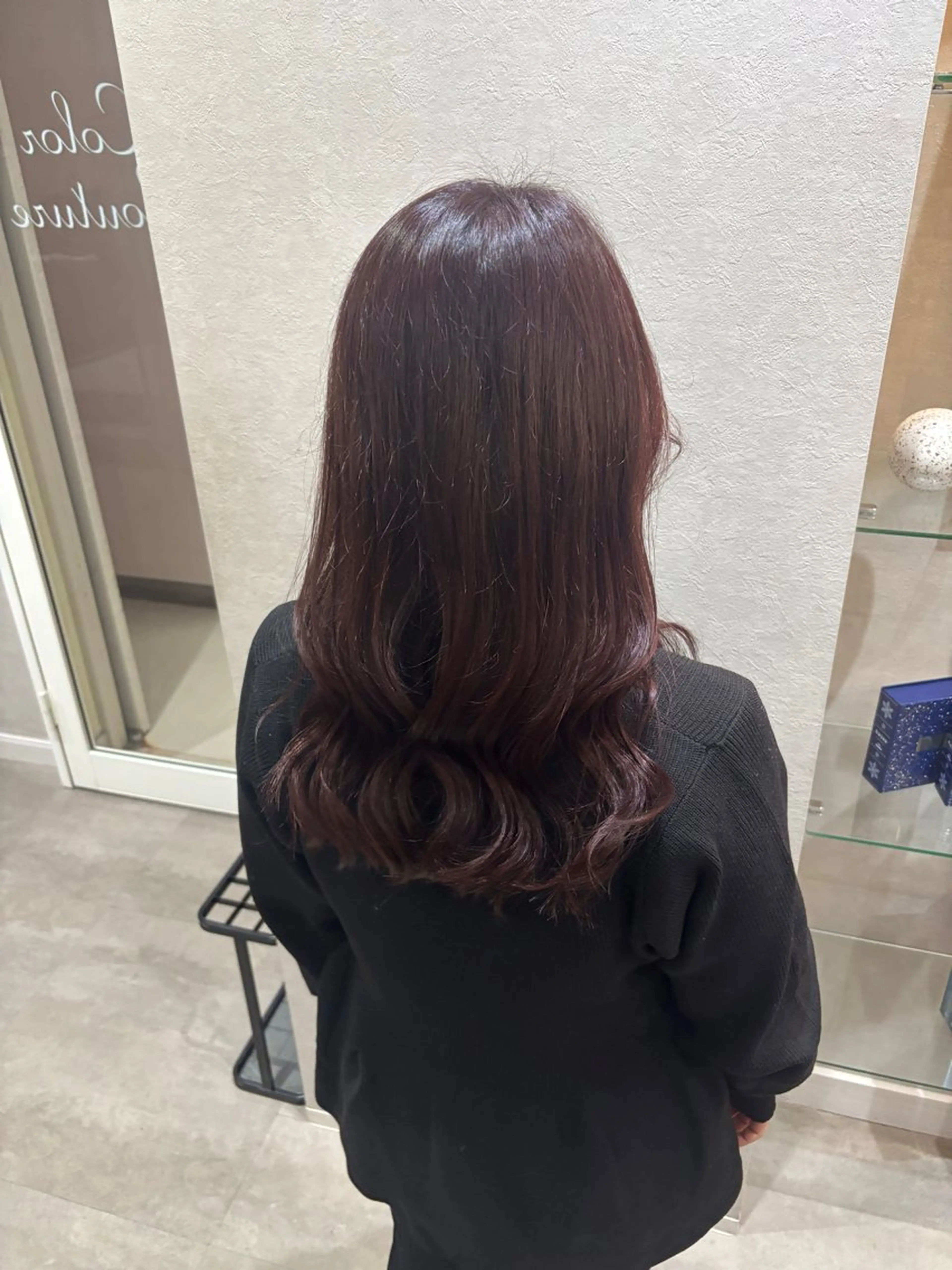ロング カラー ピンクカラー aika .のヘアスタイル