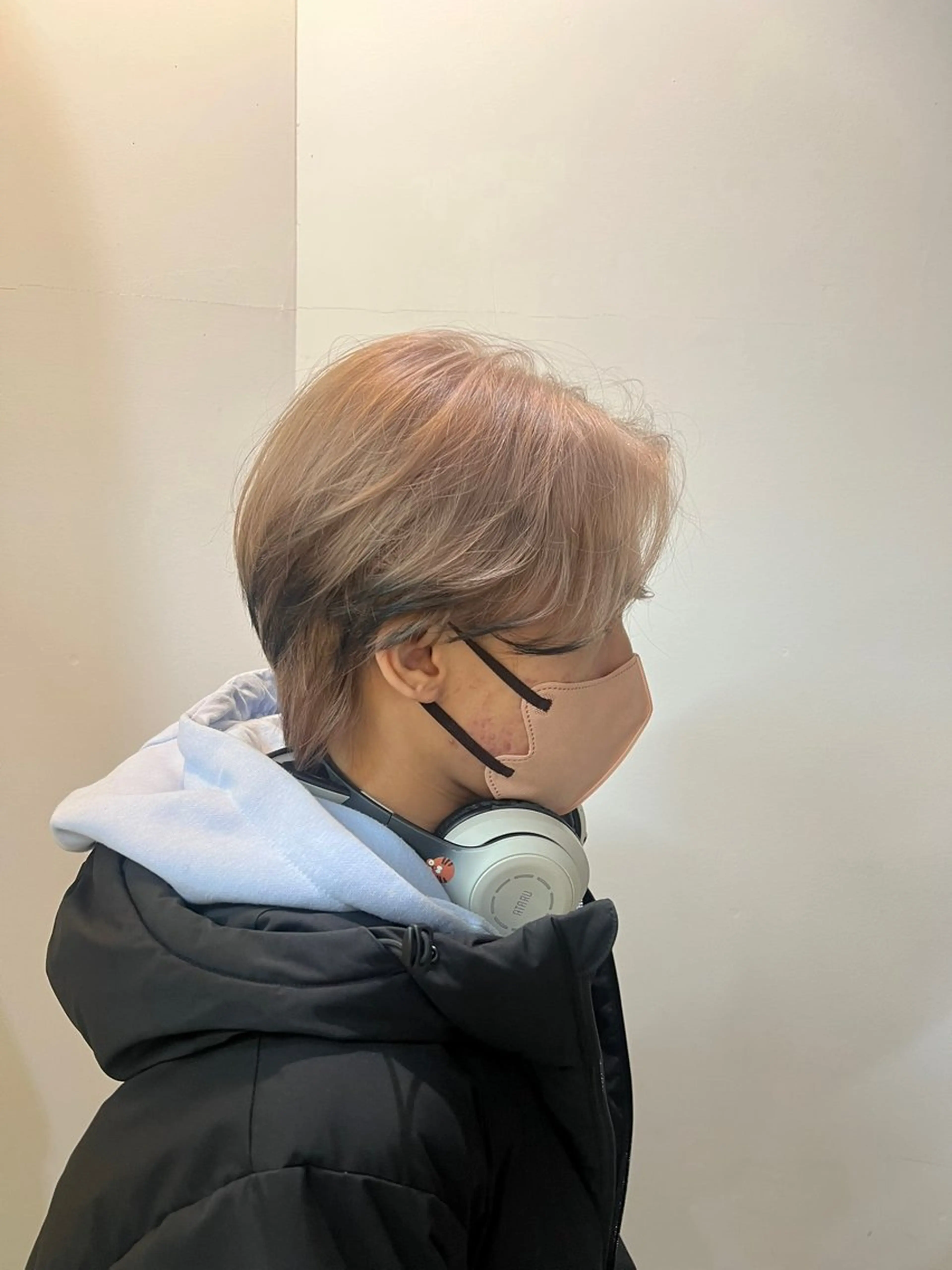 カラー メンズ カット ヘアカラー トリートメント ダブルカラー寒色系 ボリューム改善ハヤトのヘアスタイル