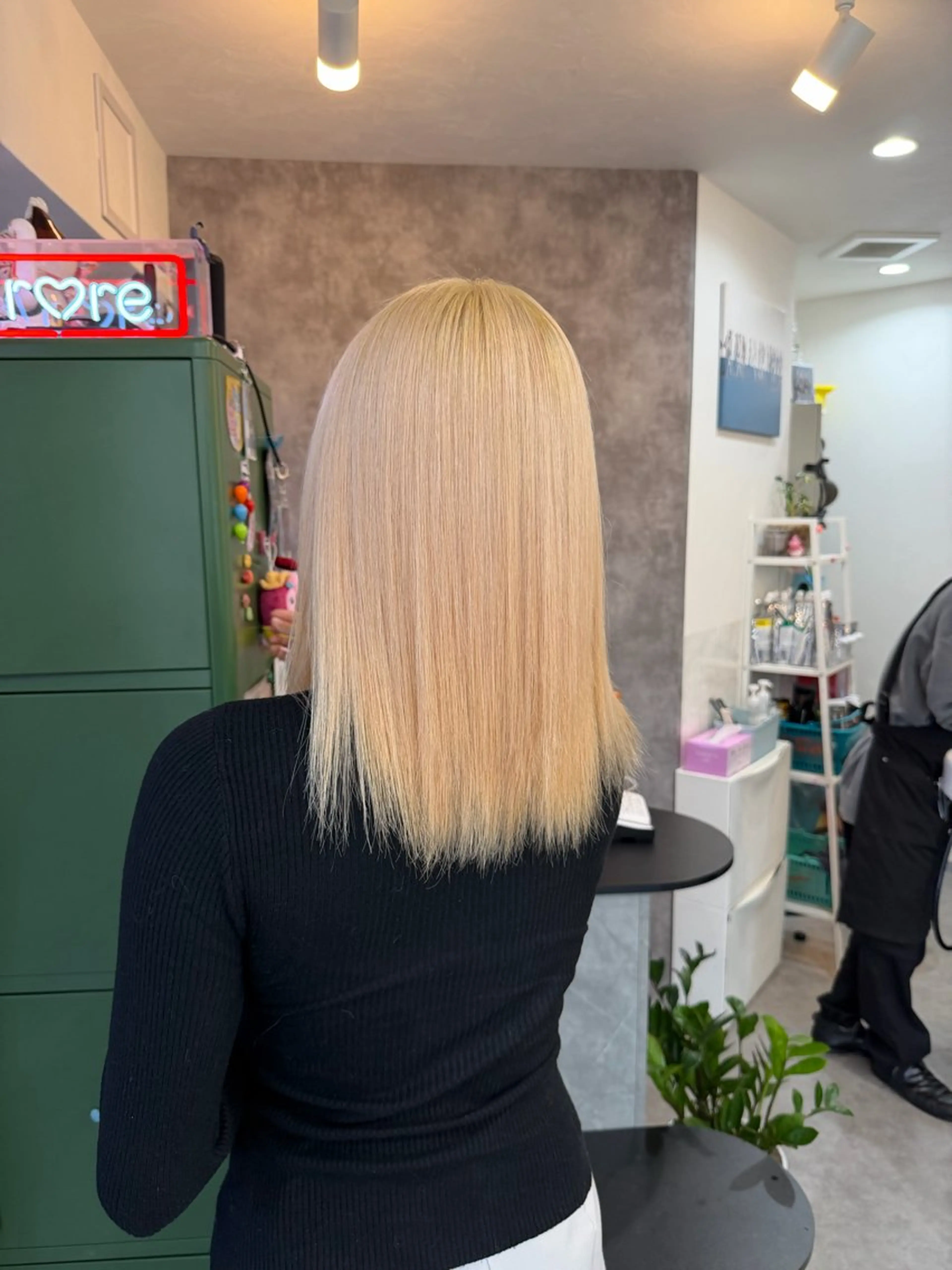 ミディアム カラー ブリーチ カット ヘアカラー トリートメント ARARE HAIR みゆきのヘアスタイル