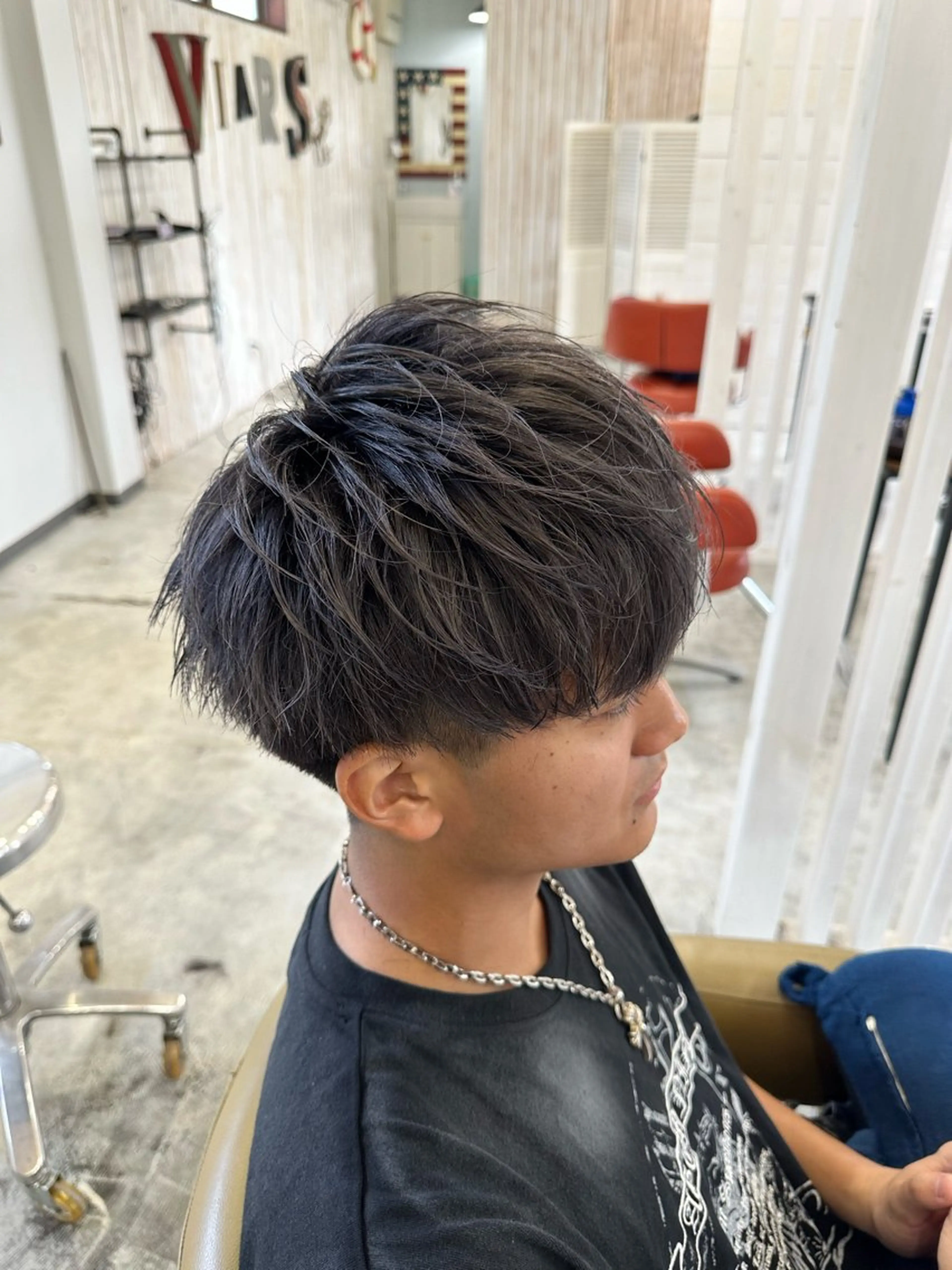 カラー メンズ メンズブリーチ ブリーチ 椎木 琉聖のヘアスタイル