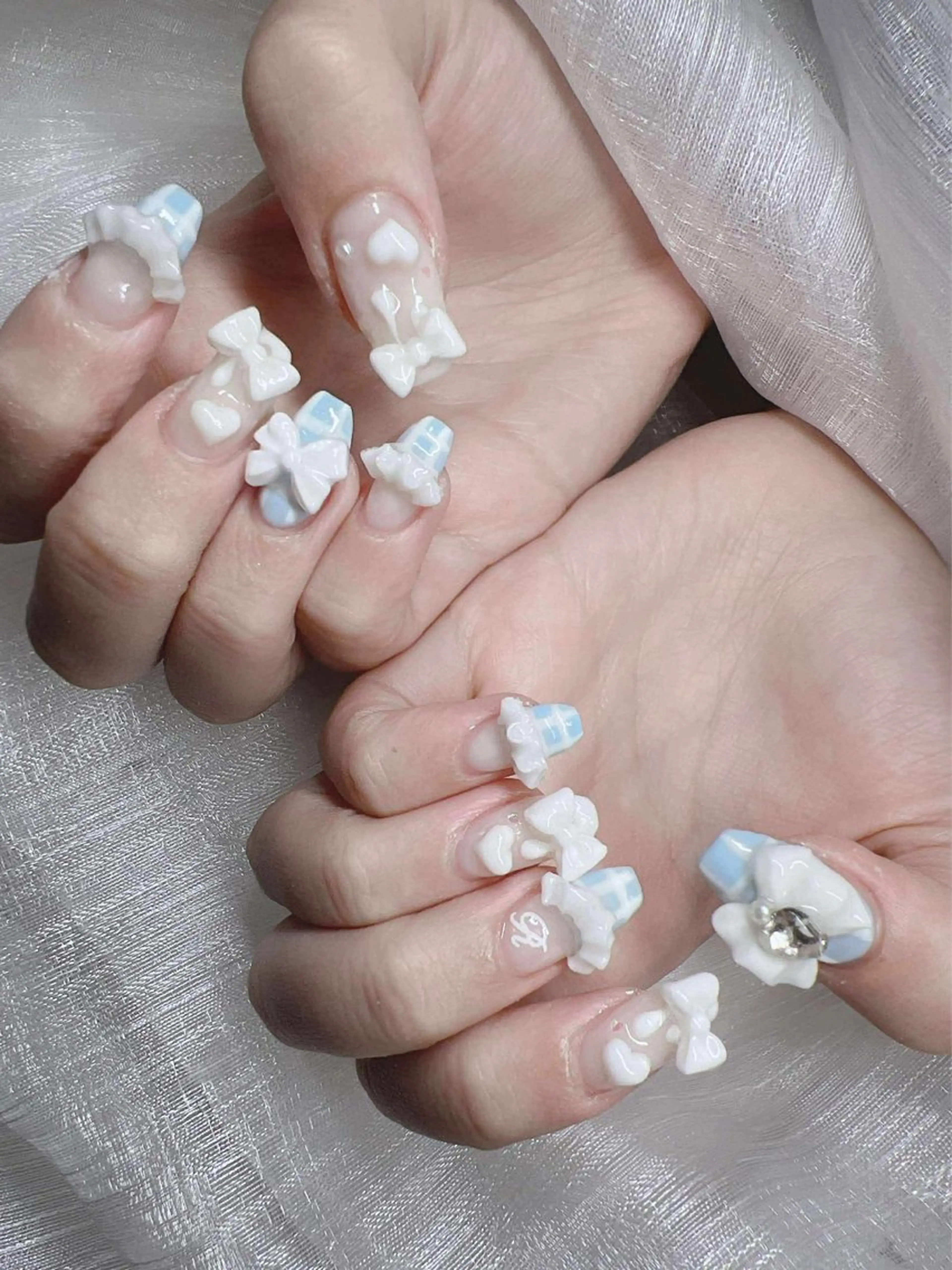 ネイル 長さ出し グラデーション 卒業式 キラキラネイル マグネットネイル ハンドネイル Lee Nailsのネイルデザイン