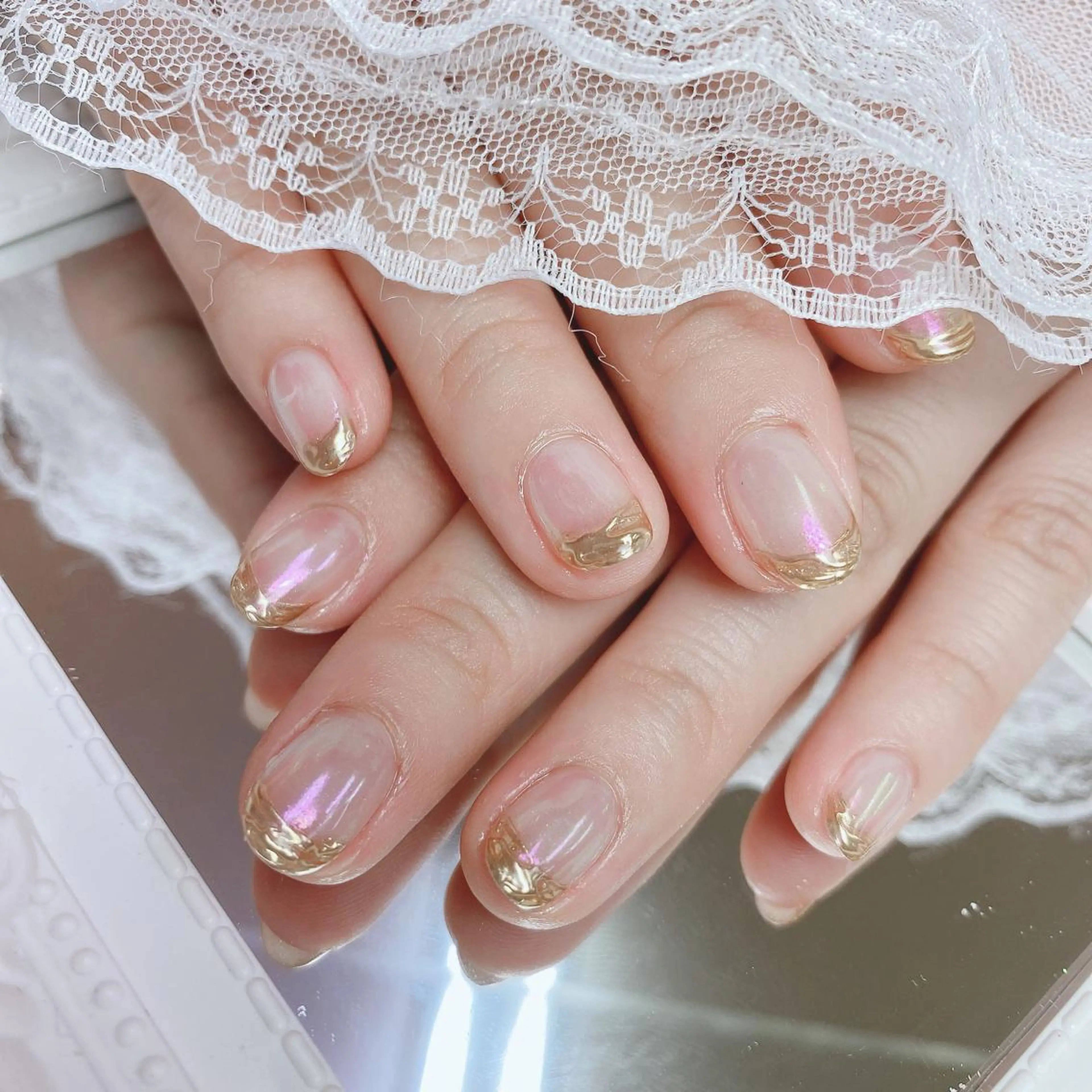 セミロング ネイル フレンチネイル ミラーネイル 石原 夕華のネイルデザイン