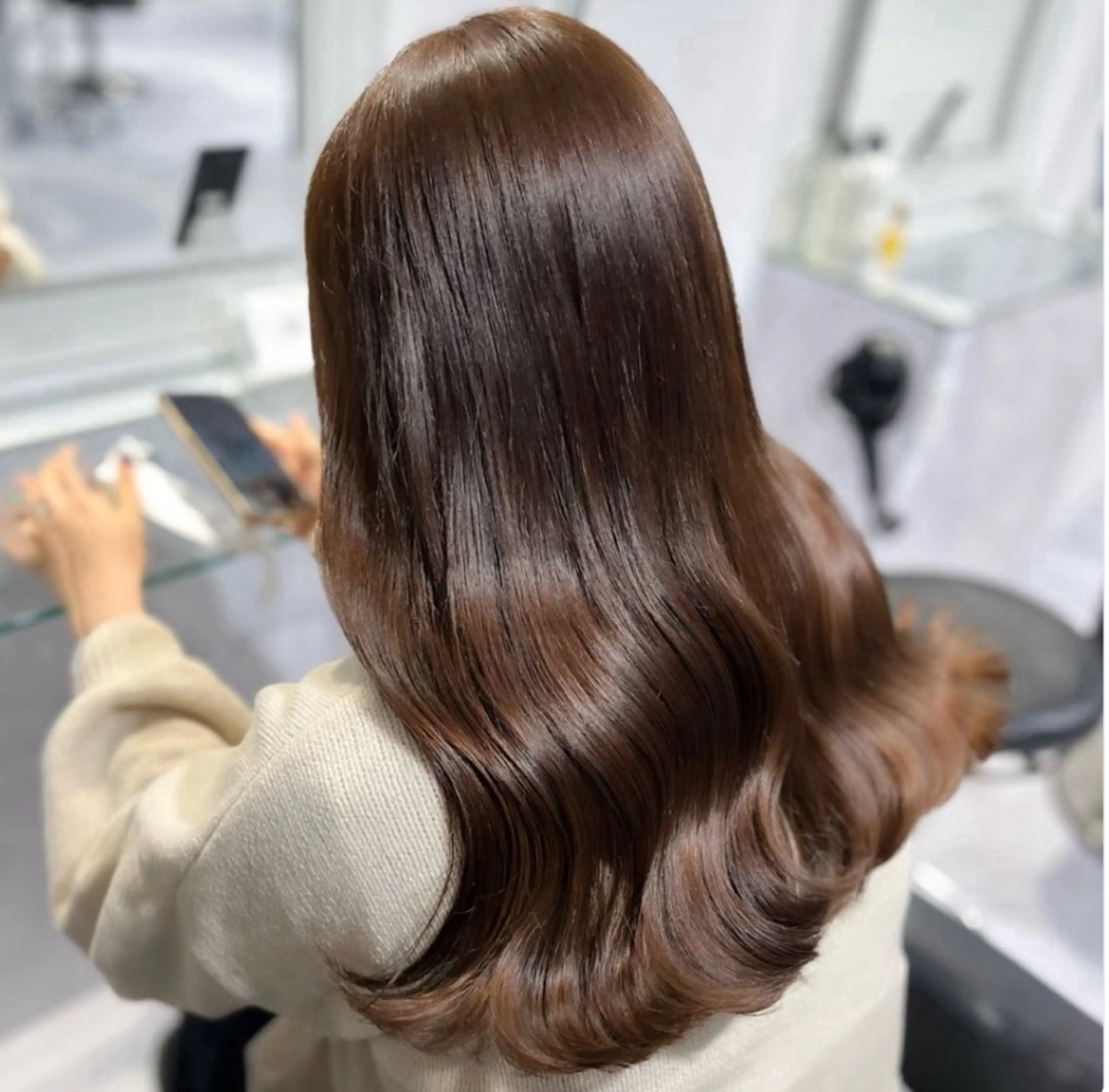 ロング カラー 🫧うる艶トレンド 🫧透明感カラーのヘアスタイル