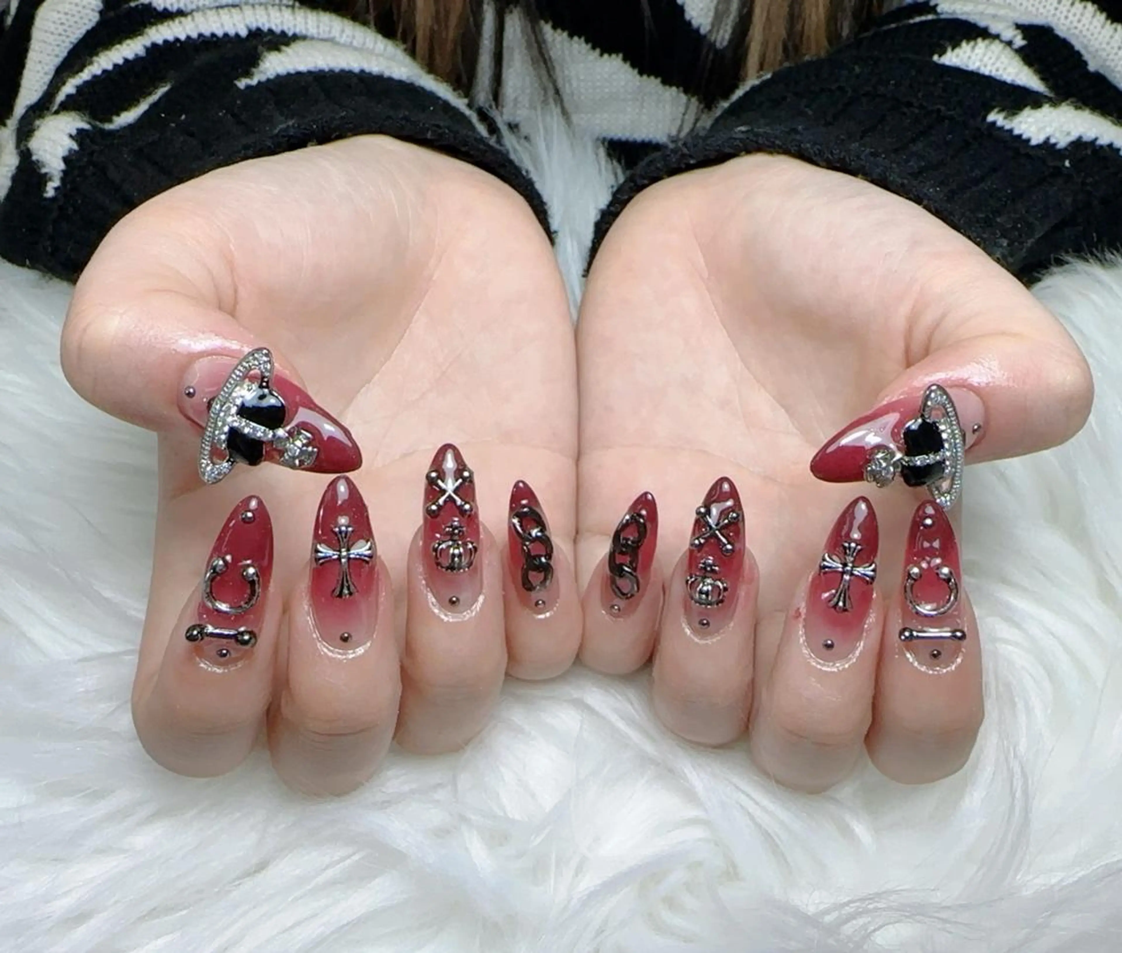 ネイル 🩷U nail リリス【新宿店】のネイルデザイン