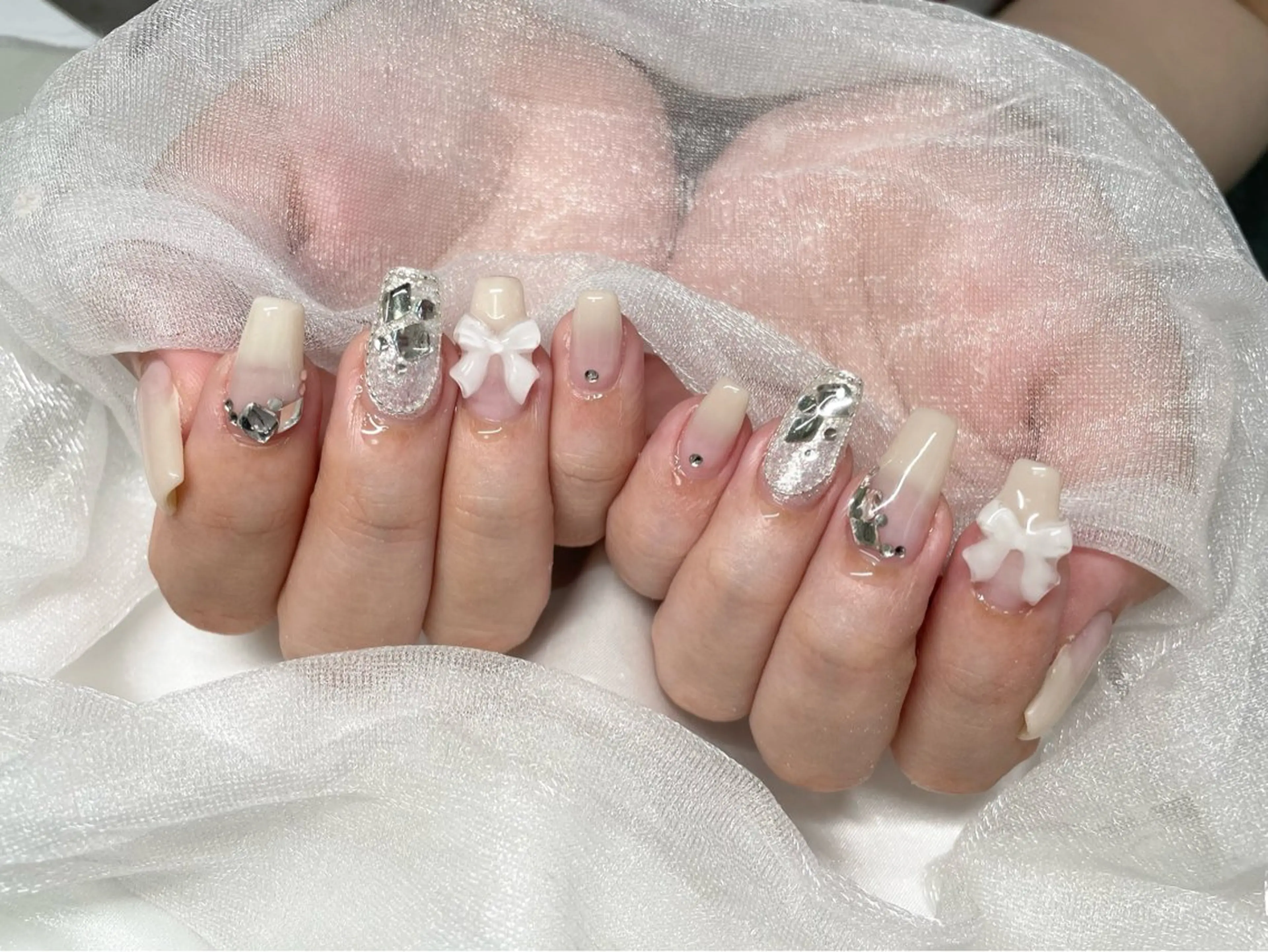 ネイル ハンドネイル Roi〈ロワ〉 Minakoのネイルデザイン