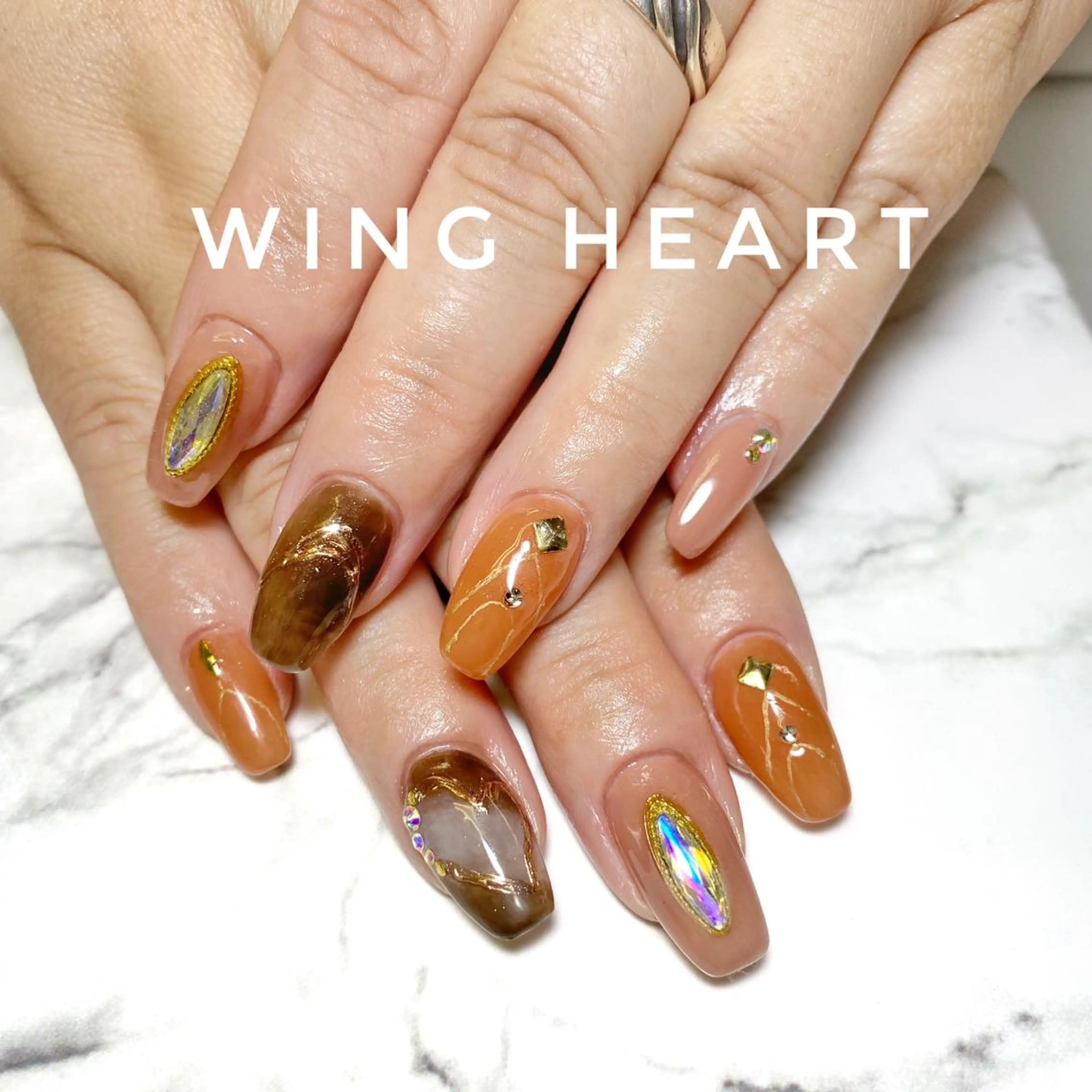 ネイル ハンドネイル O. AKINAのネイルデザイン