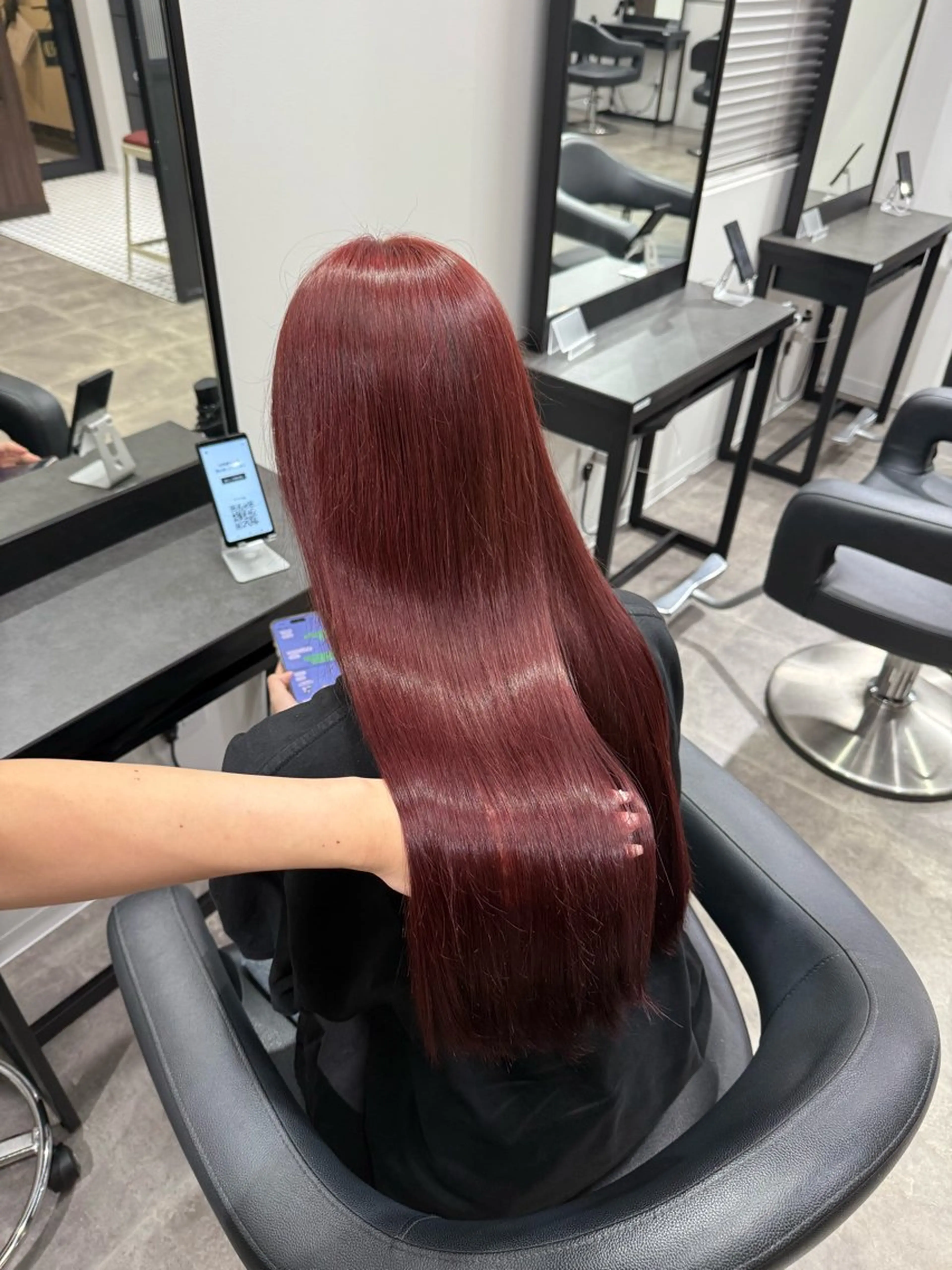 ロング カラー ヘアアレンジ ヘアカラー トリートメント ヘッドスパ 💗暖色特化ピンク/ 赤髪💗HARUNAのヘアスタイル