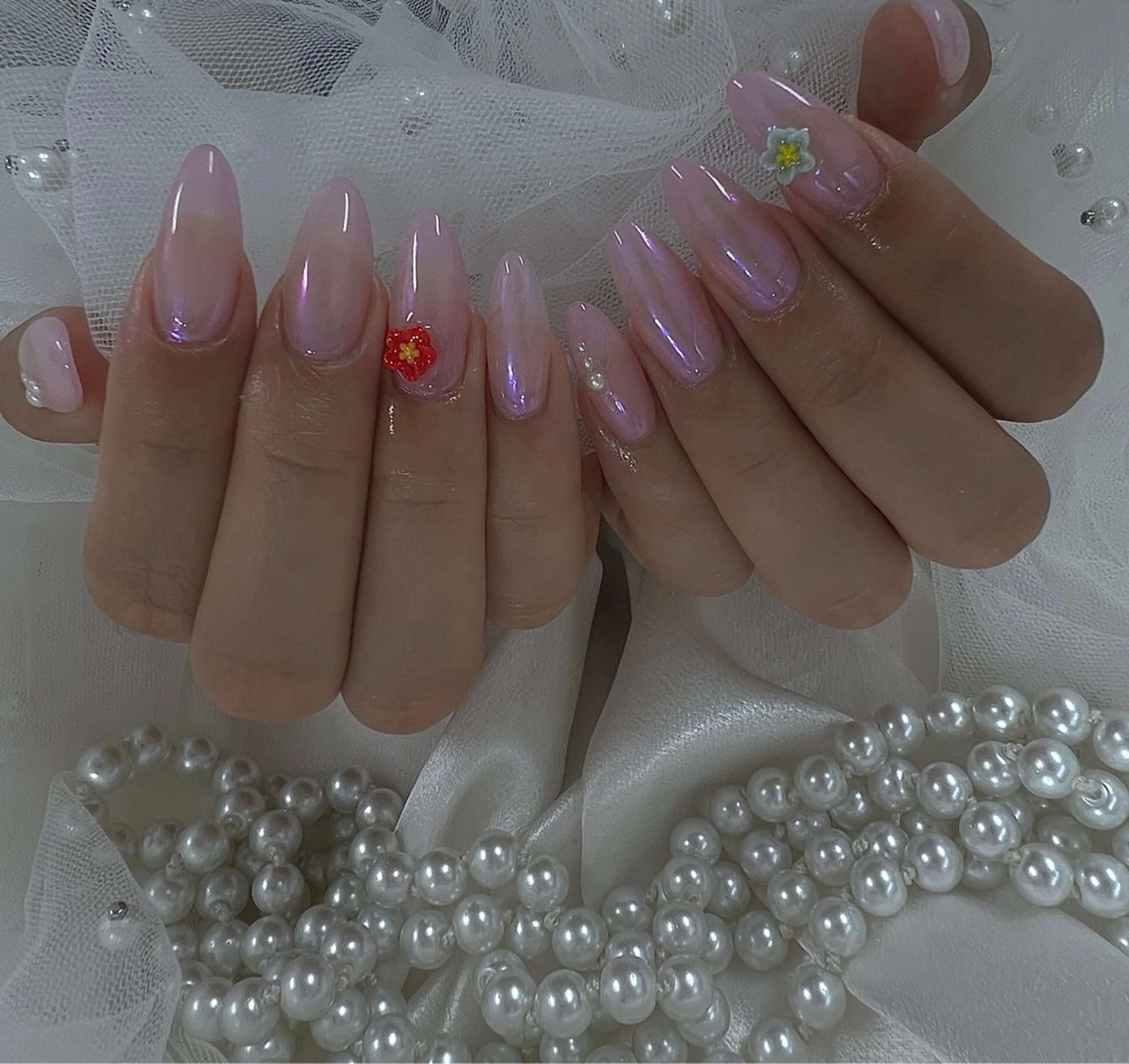 ネイル チークネイル フレンチネイル ガーリー グラデーション マグネットネイル ハンドネイル Chill Nailsalonのネイルデザイン
