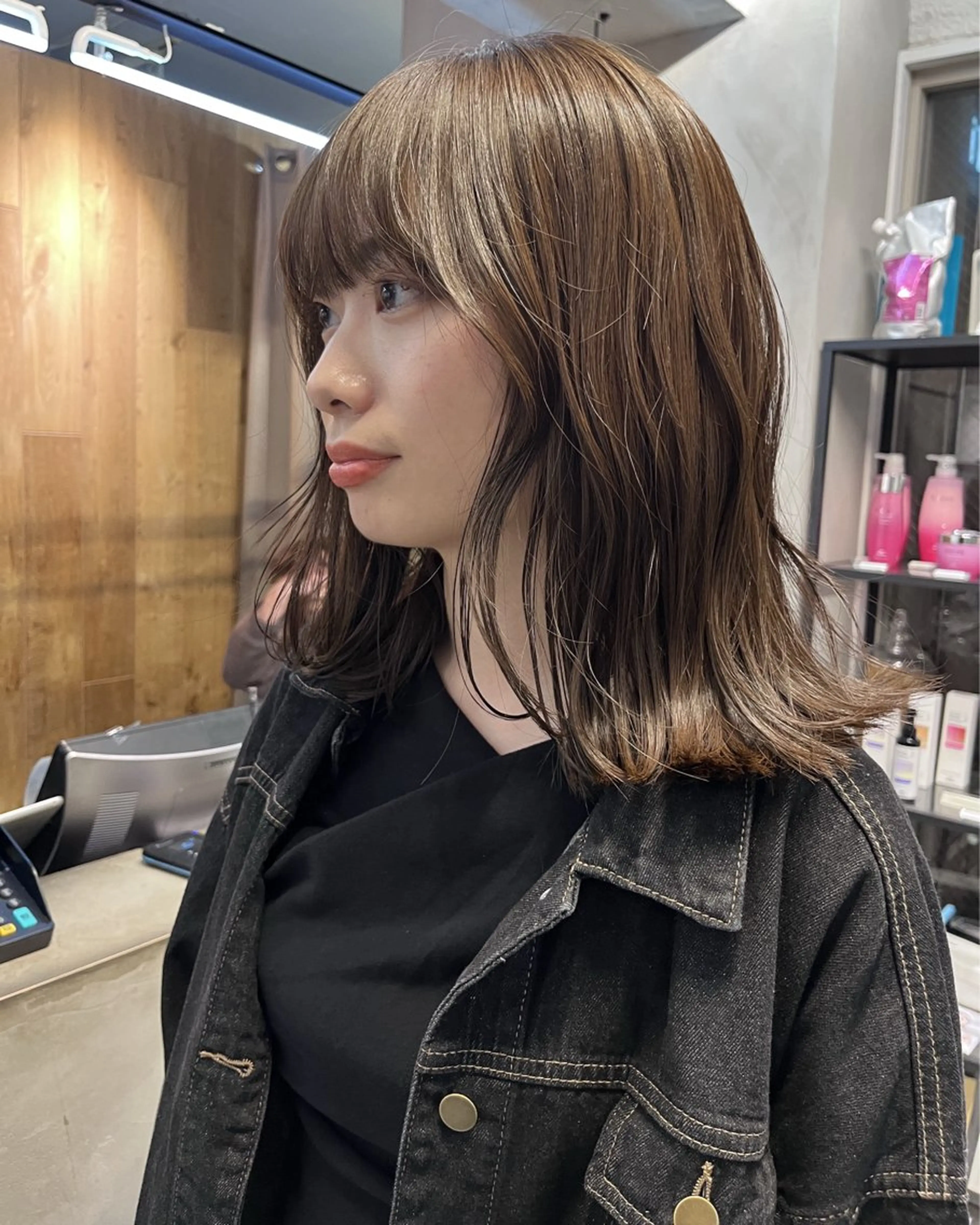 ミディアム カラー ヘアカラー トリートメント ヨシダ トモキのヘアスタイル
