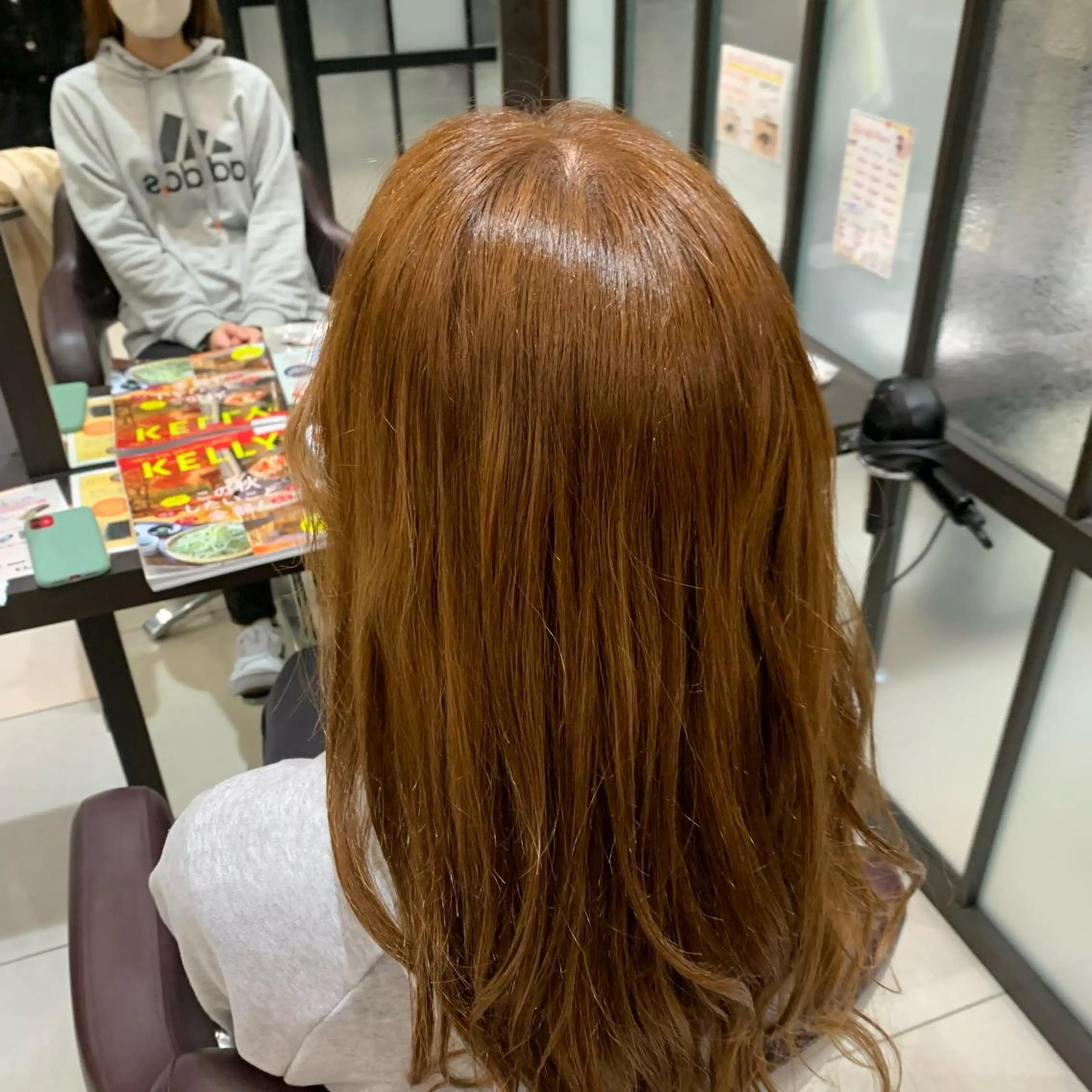 カラー nakano amiのヘアスタイル