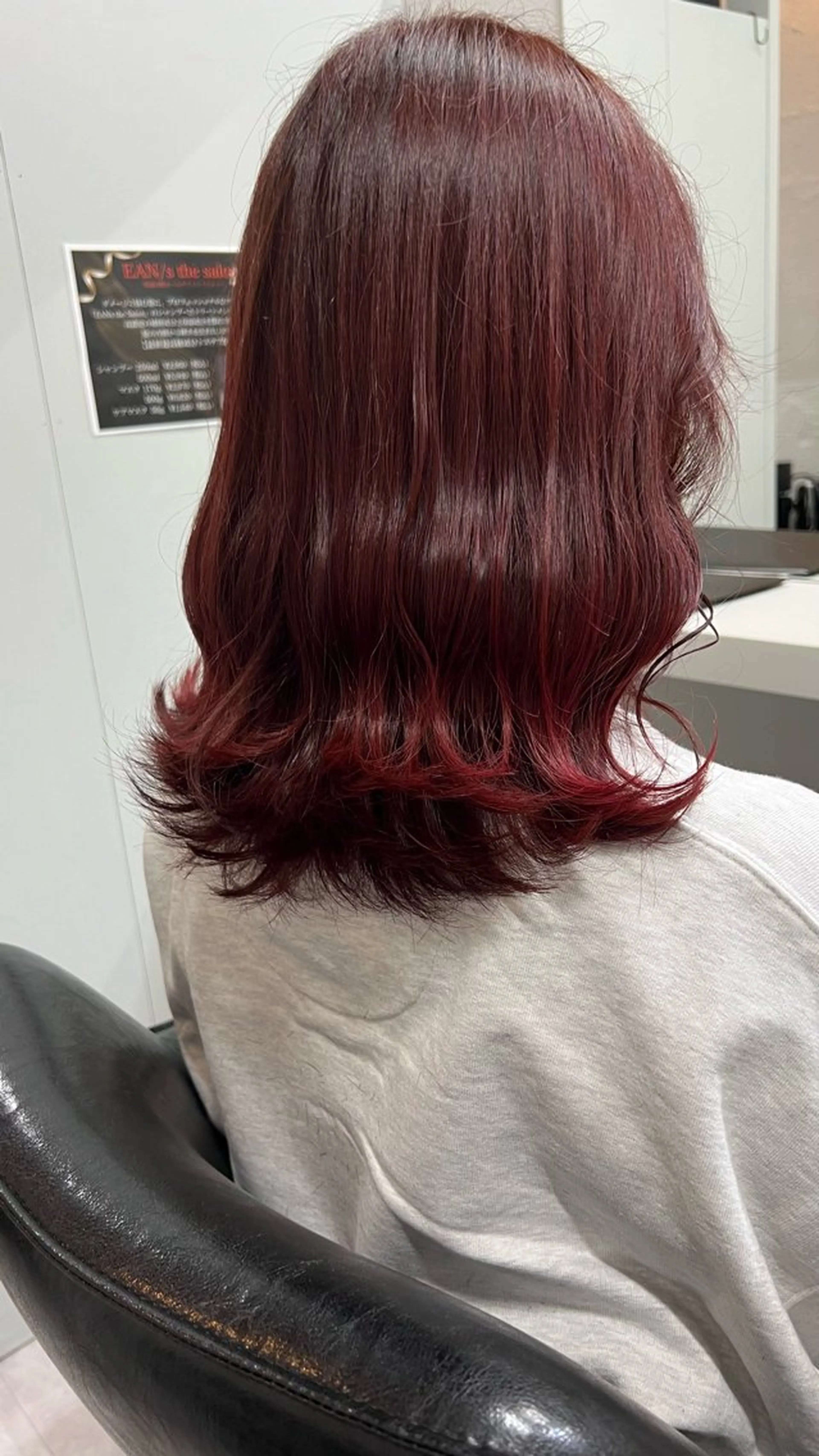 ミディアム カラー レッドカラー 🎀tokute ナオ🧸のヘアスタイル