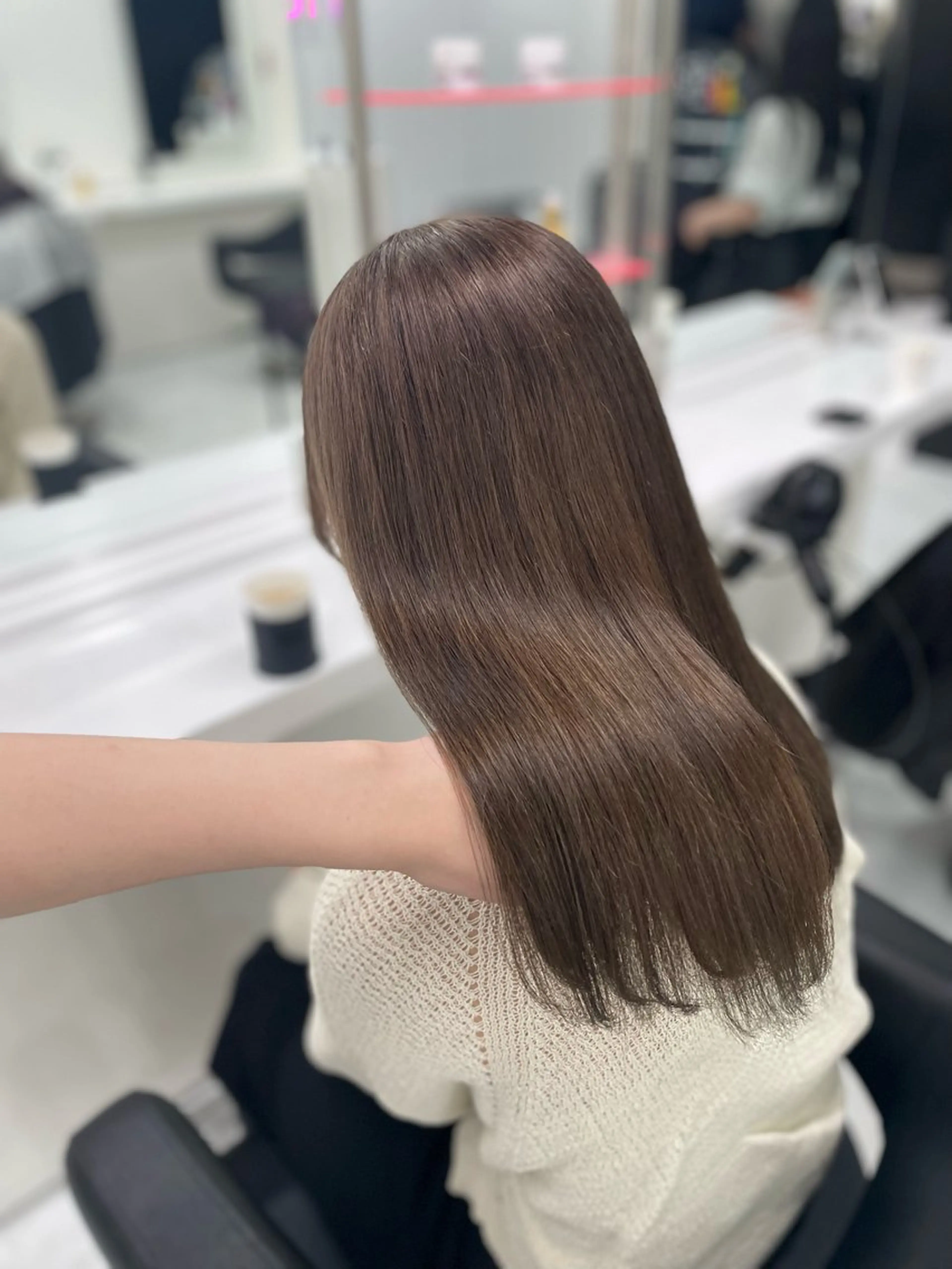 セミロング 🤍韓国🤍大人っぽ ベージュ🤍ブラウンのヘアスタイル