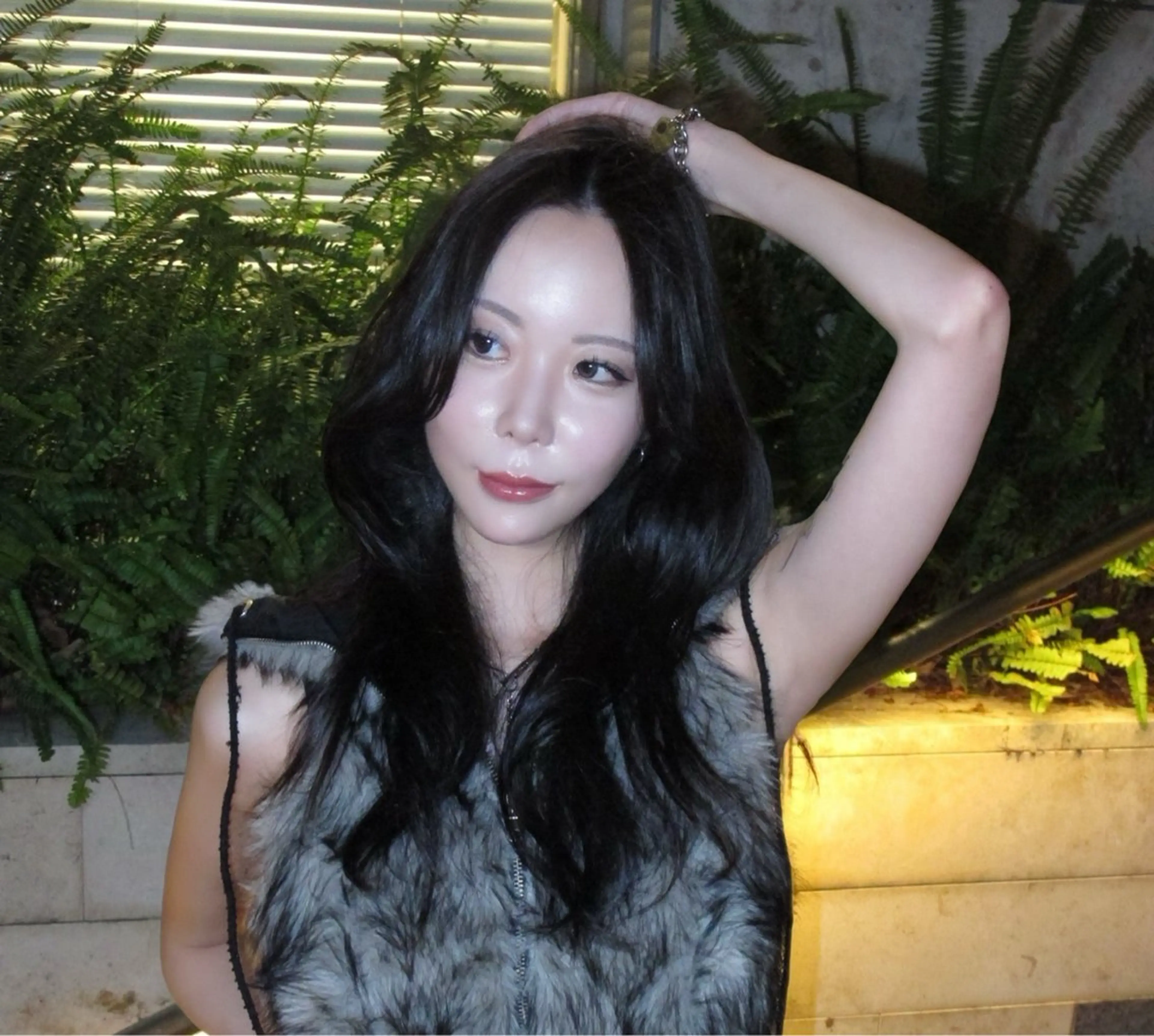 ロング ヘアカラー Qinシェアサロン原宿所属・吉村 駿佑のヘアスタイル