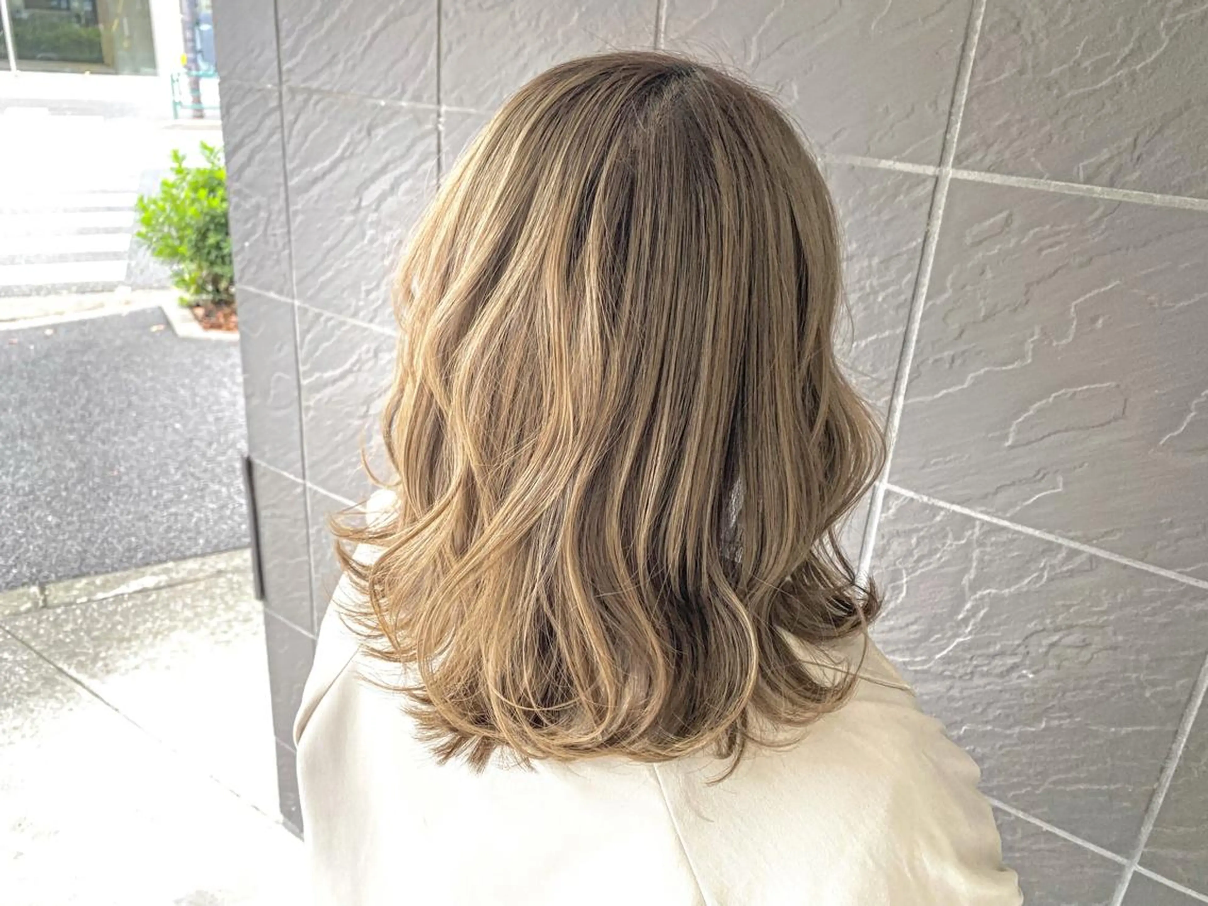 ミディアム 外ハネヘア カット トリートメント 佐々木 菜摘のヘアスタイル