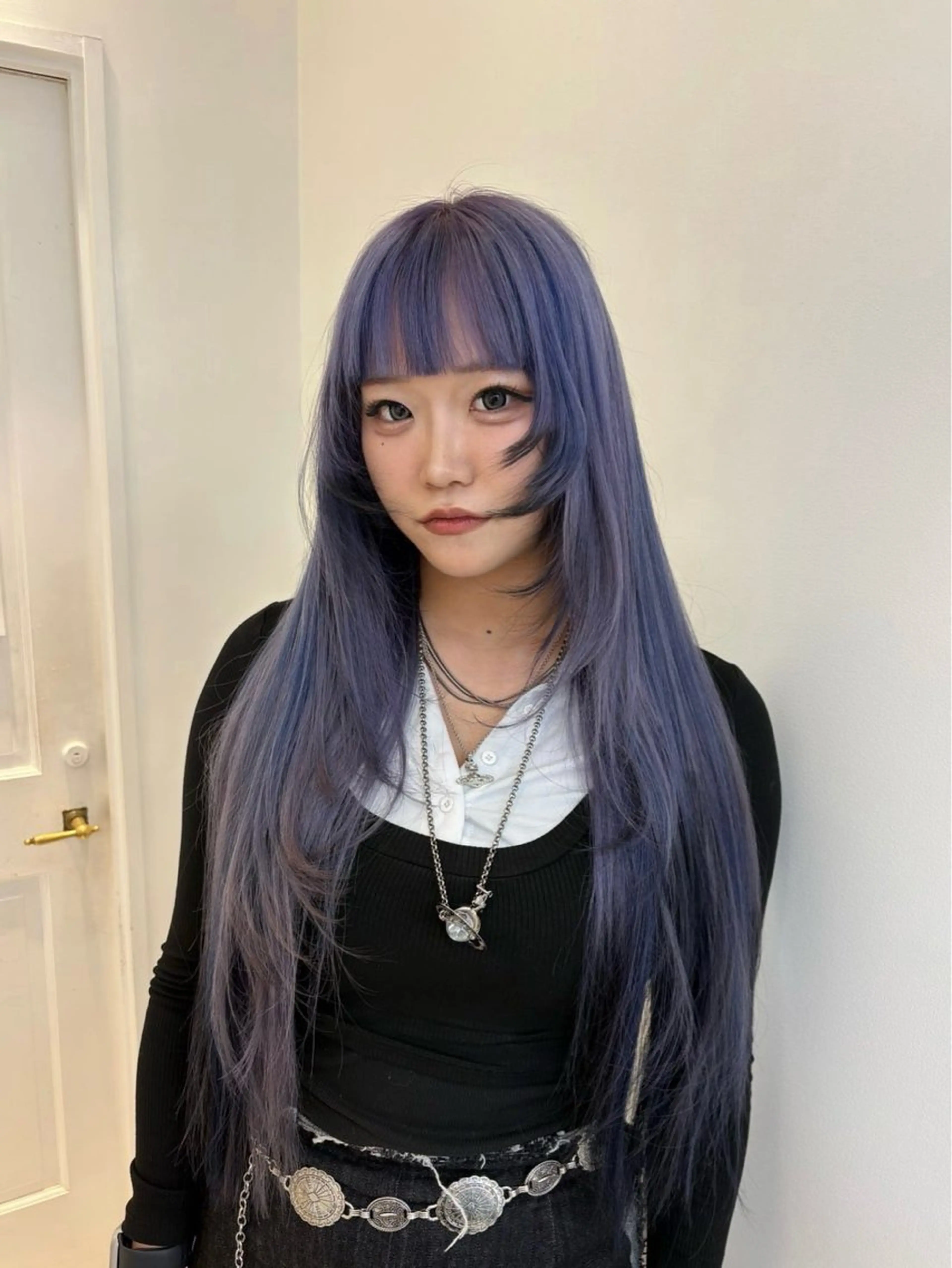 セミロング カラー ヘアカラー トリートメント ハイトーン×デザイン 🪽🫧HIKARIのヘアスタイル
