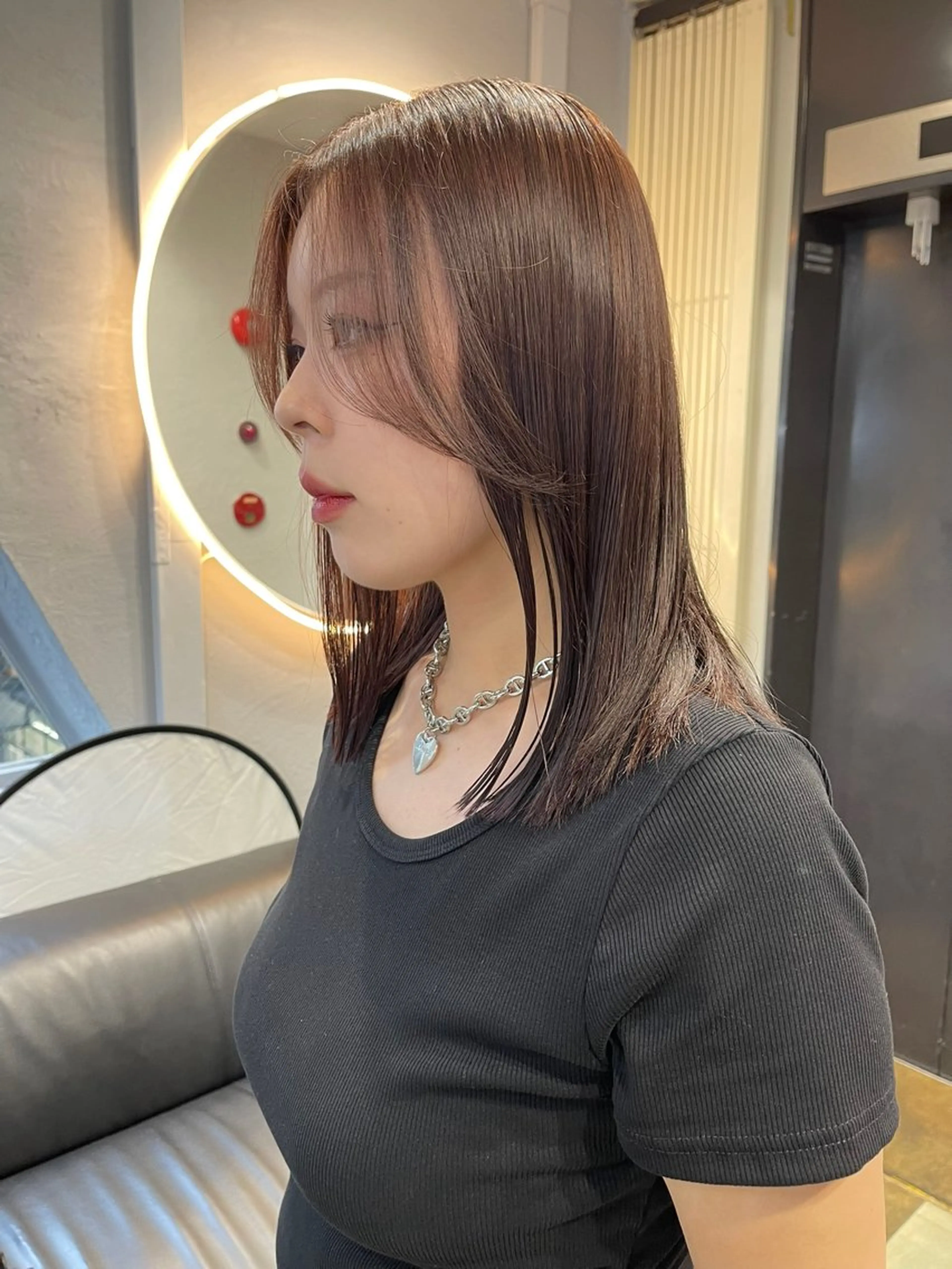 ミディアム カラー ベージュカラー ブリーチ ケアブリーチ デザインカラー ダブルカラー カット ヘアカラー 宮崎　達也 ミルクティーベージュのヘアスタイル