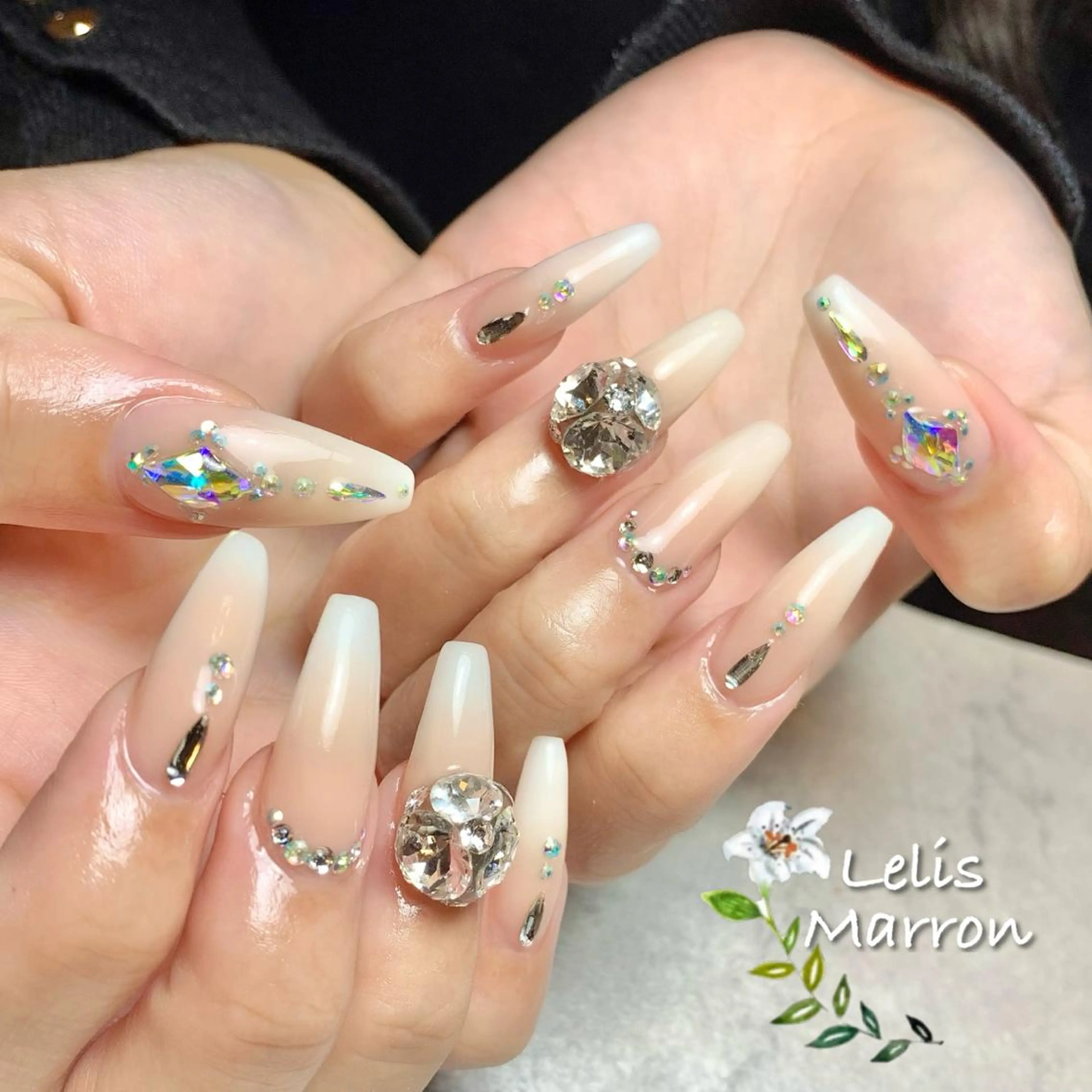 ネイル スカルプネイル Lelis Marron所属・岸 侑李のネイルデザイン