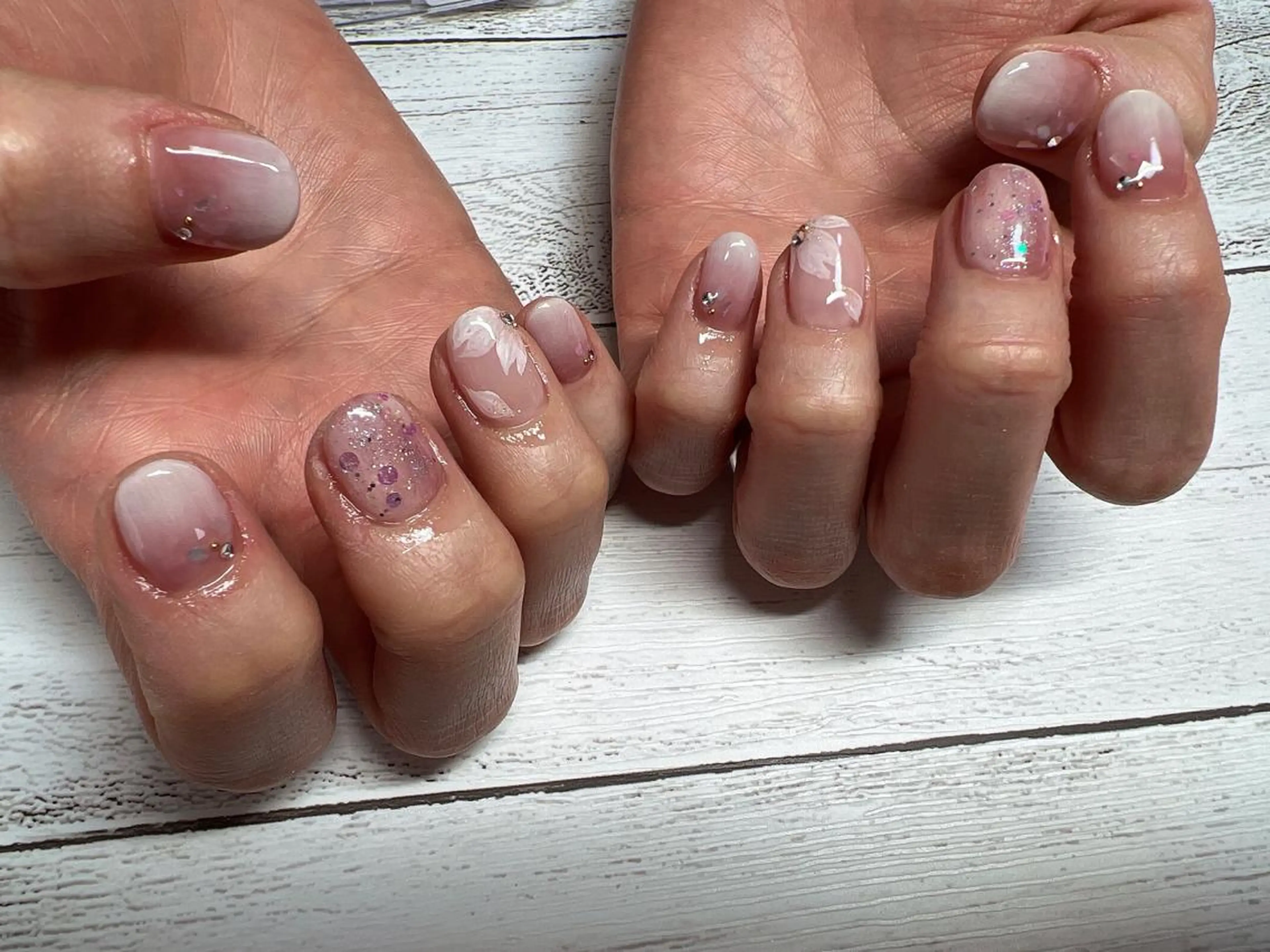 ネイル ハンドネイル Lavish nailのネイルデザイン