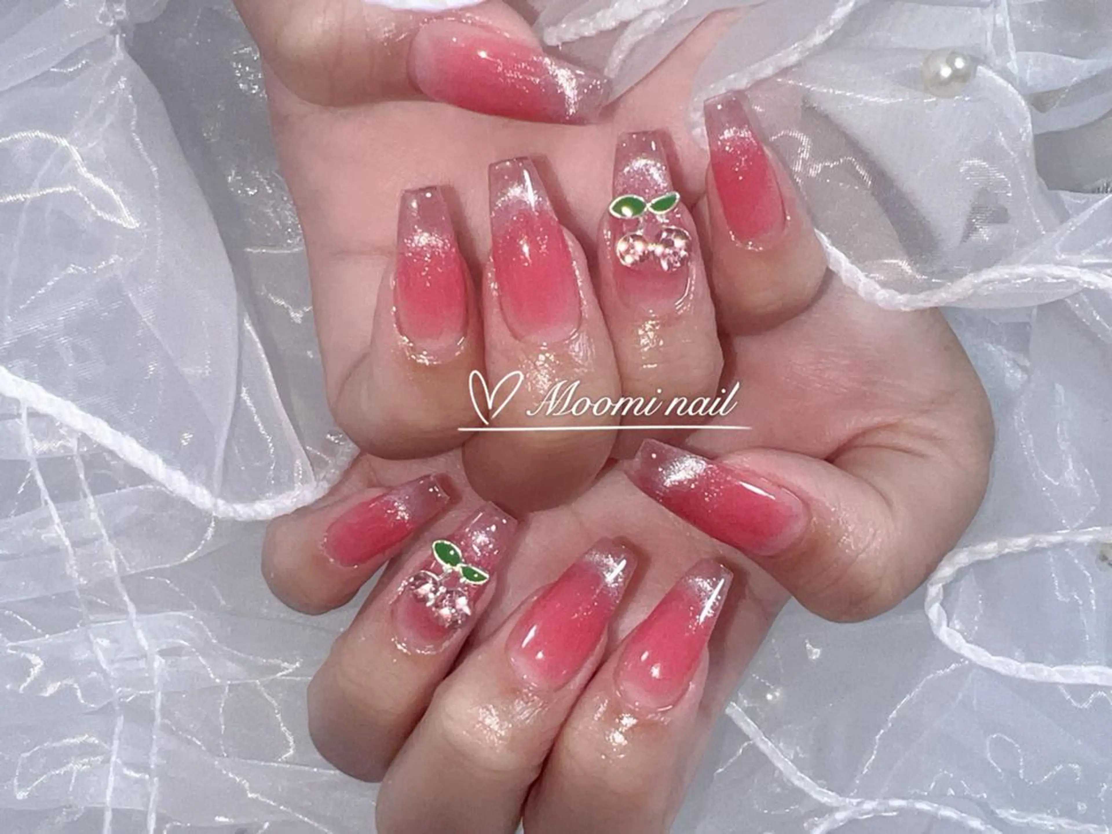 ネイル 𓇼𓈒𓏸ゆリ .Moomi 🎐のネイルデザイン