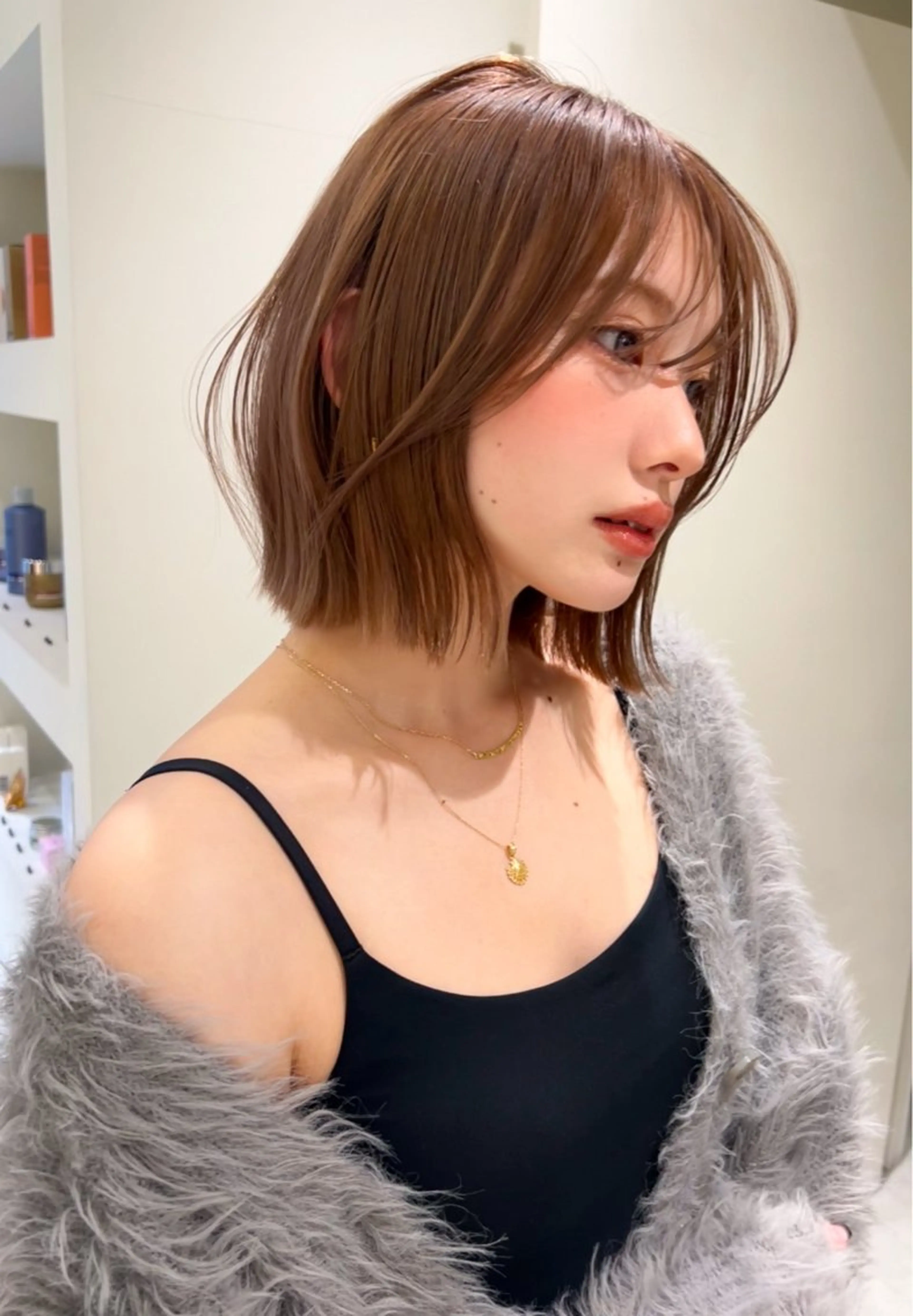 ショート カラー ブリーチ ダブルカラー ボブ 顔周りカット 似合わせカット 小顔ボブ jilblanカホのヘアスタイル