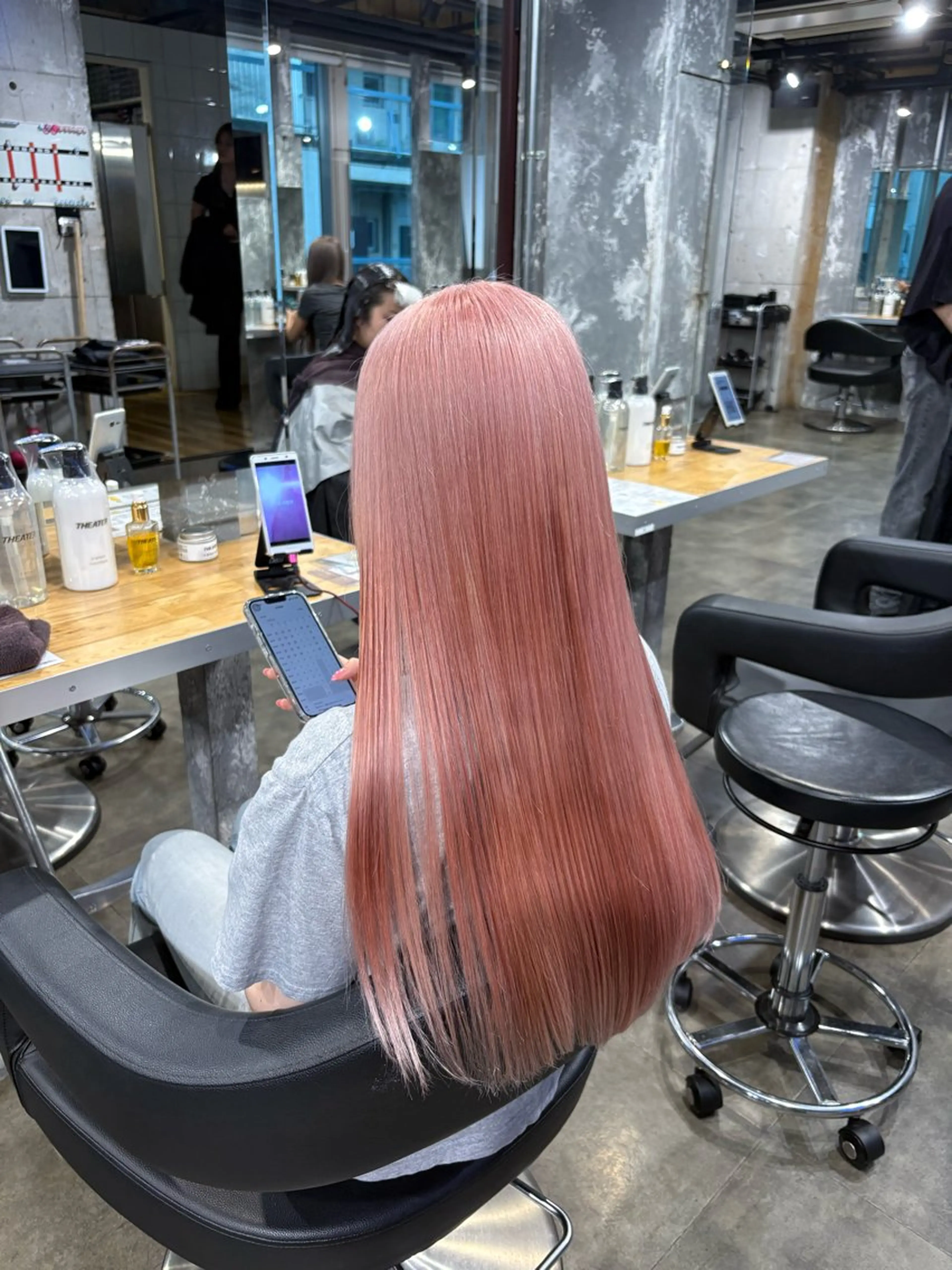 ロング カラー ヘアカラー ハイトーンブロンド 横浜💞ミオのヘアスタイル