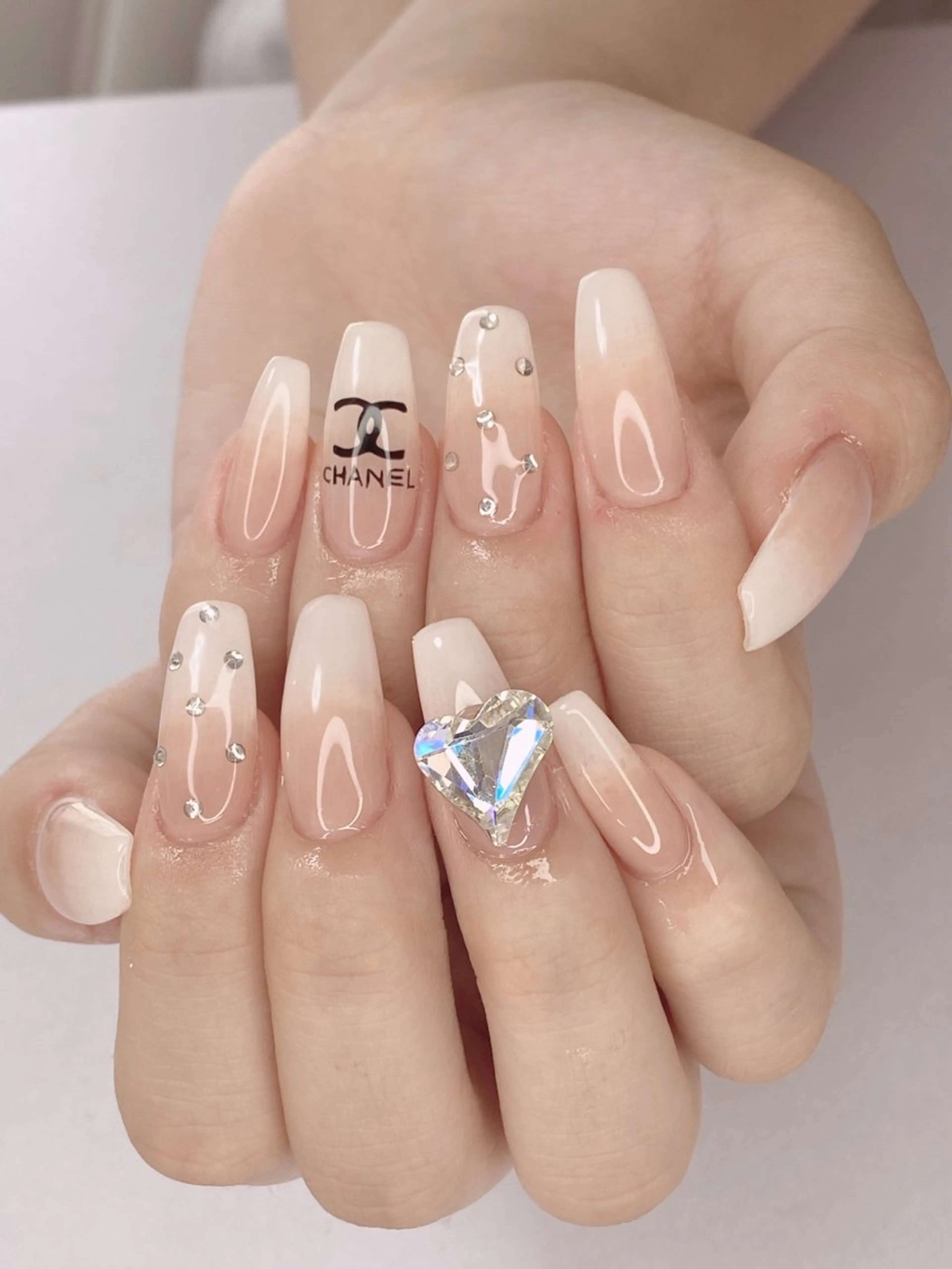 ネイル アートネイル オーロラネイル 桜ネイル クリアネイル フットネイル Ｎail Ｓalon ertiのネイルデザイン