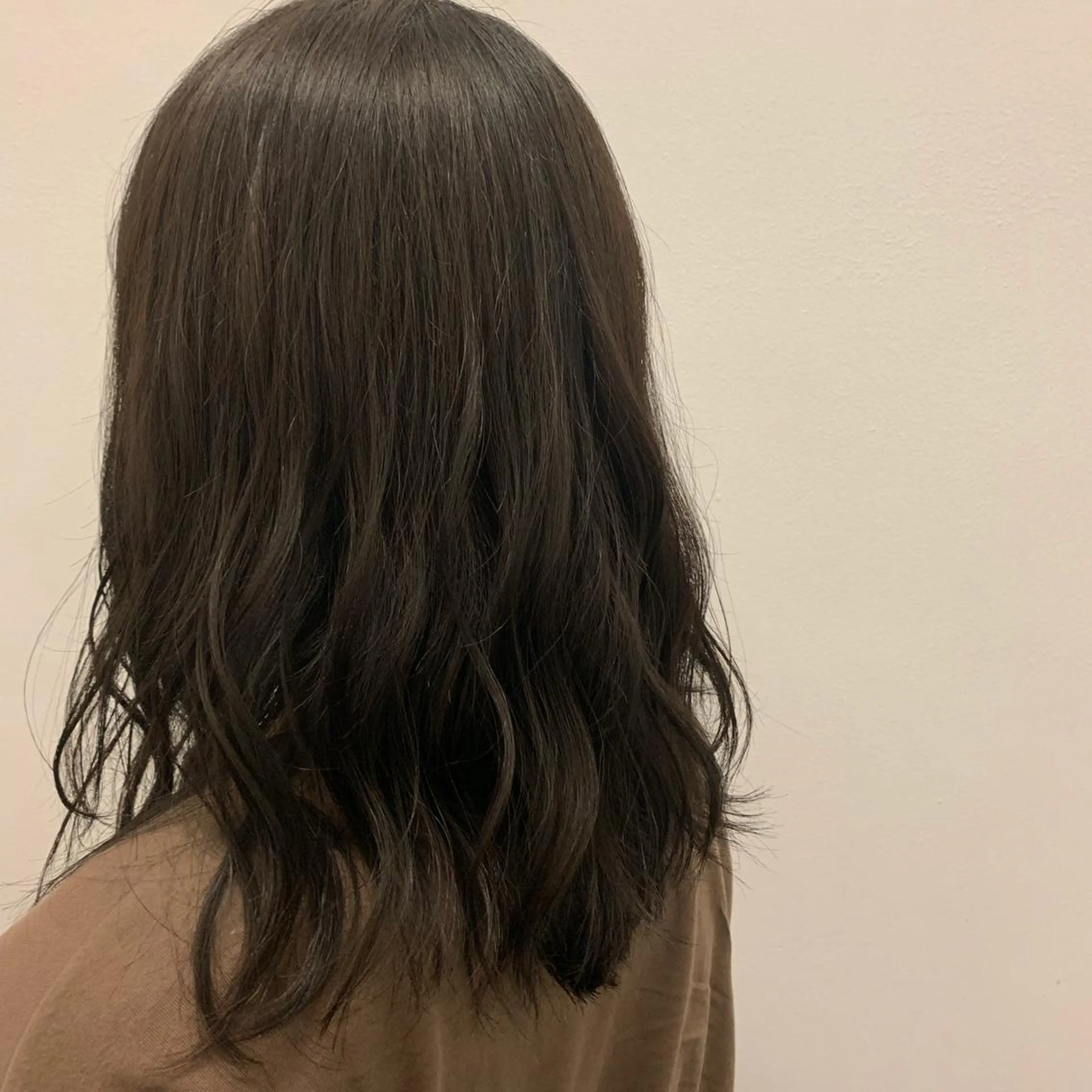 セミロング stylist/ボブ ことの/韓国レイヤーのヘアスタイル