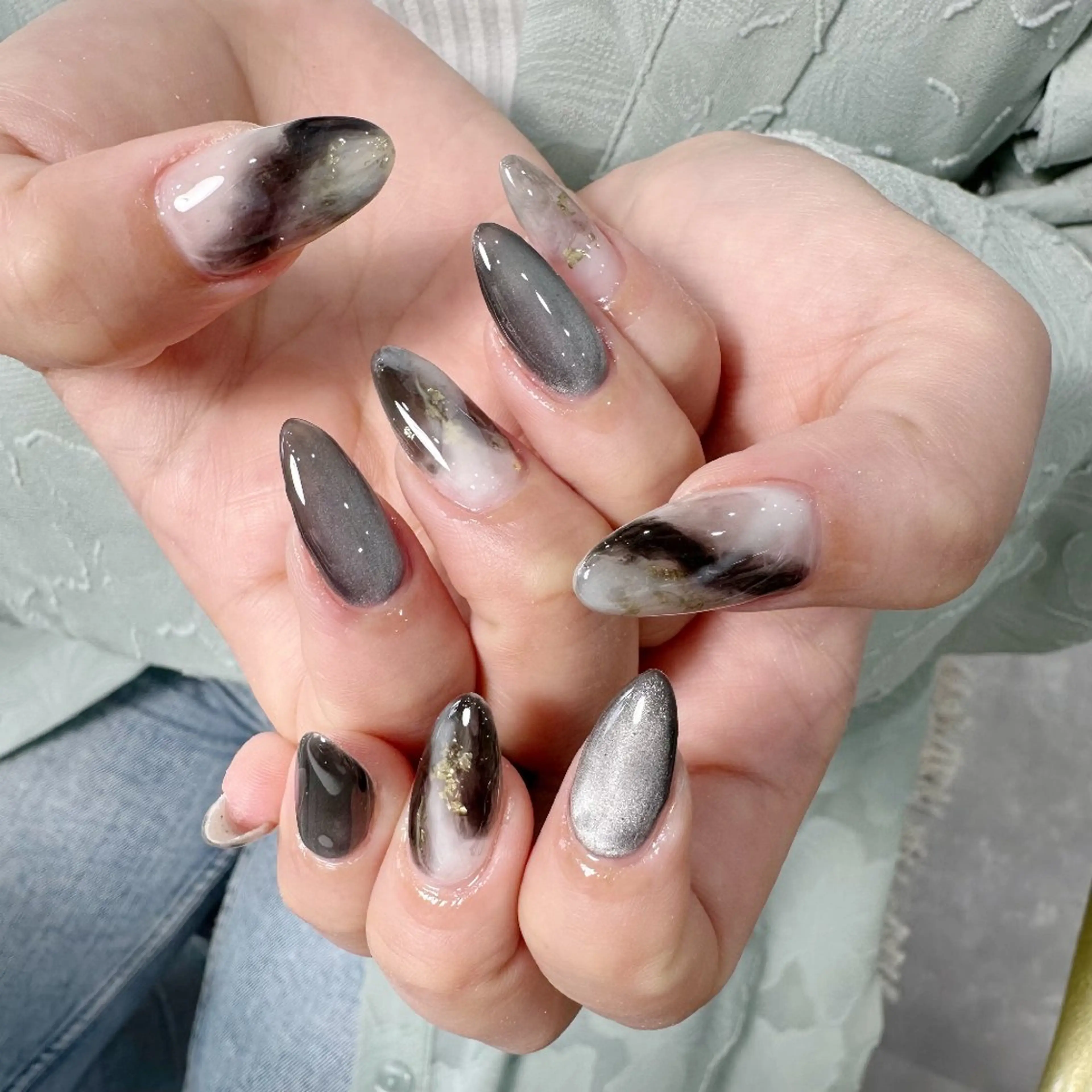 ネイル チークネイル フレンチネイル ジェルネイル ガーリー キラキラネイル ハンドネイル UM Nail Salonのネイルデザイン