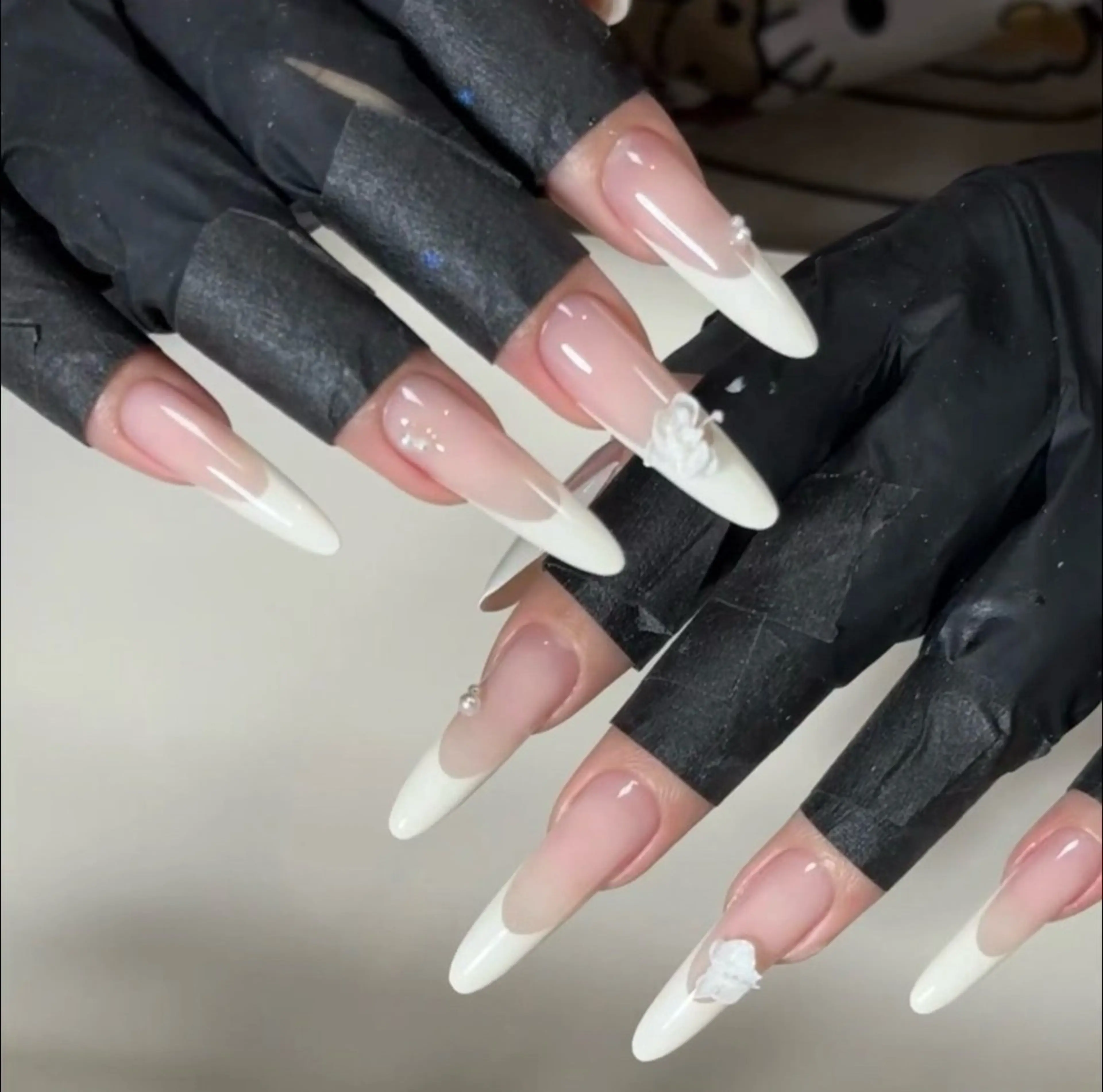 ネイル オーロラネイル フラワーネイル フットネイル フレンチネイル ジェルネイル ハンドネイル 長さだし専門 ありさのネイルデザイン