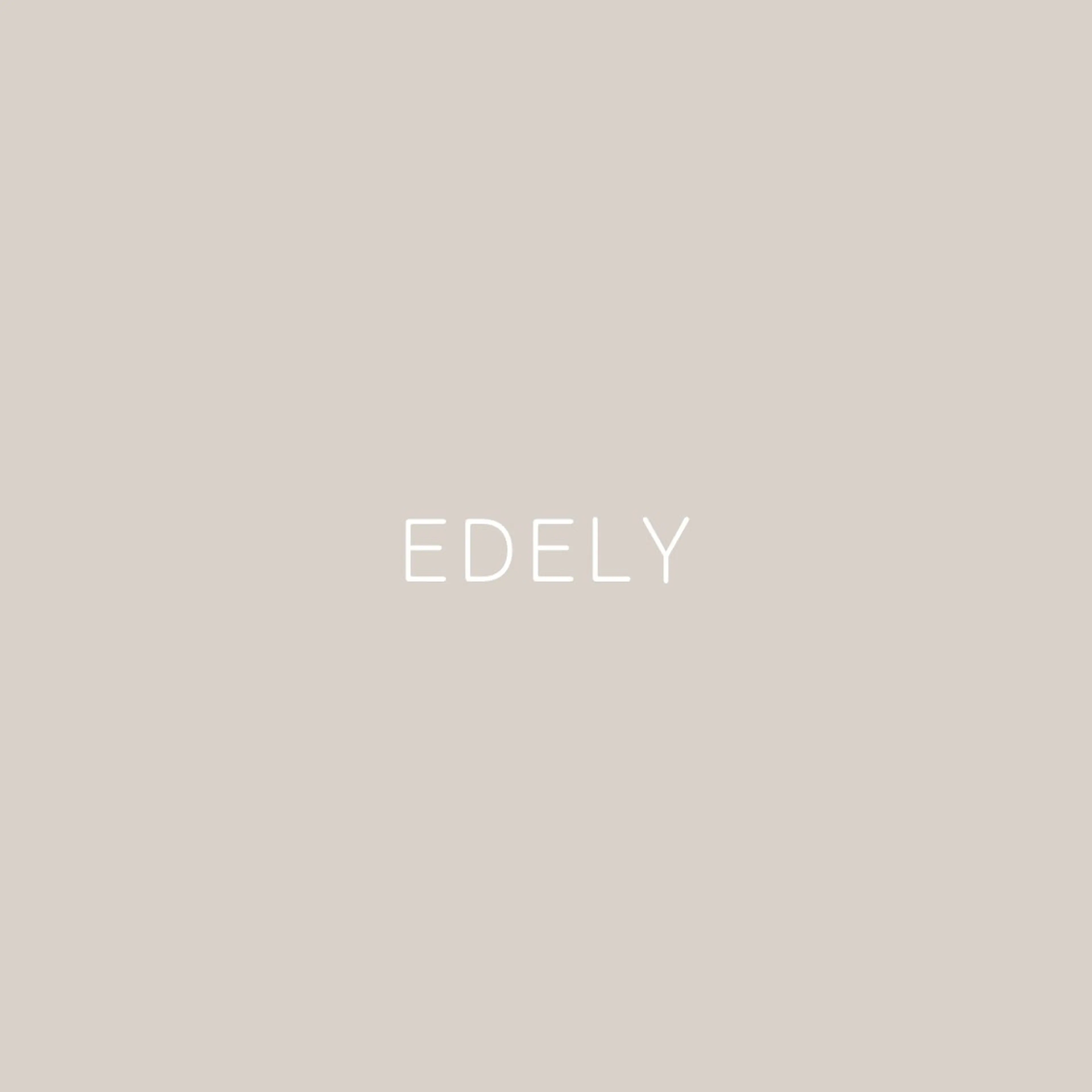 ネイル ニュアンスネイル Nail&Eyelash Edely所属・ネイル・アイラッシュ EDELYのネイルデザイン